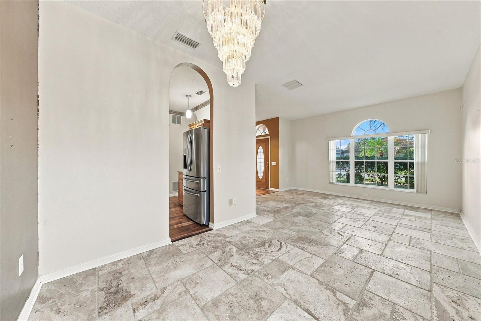 4421 TARKINGTON DR — photo 10