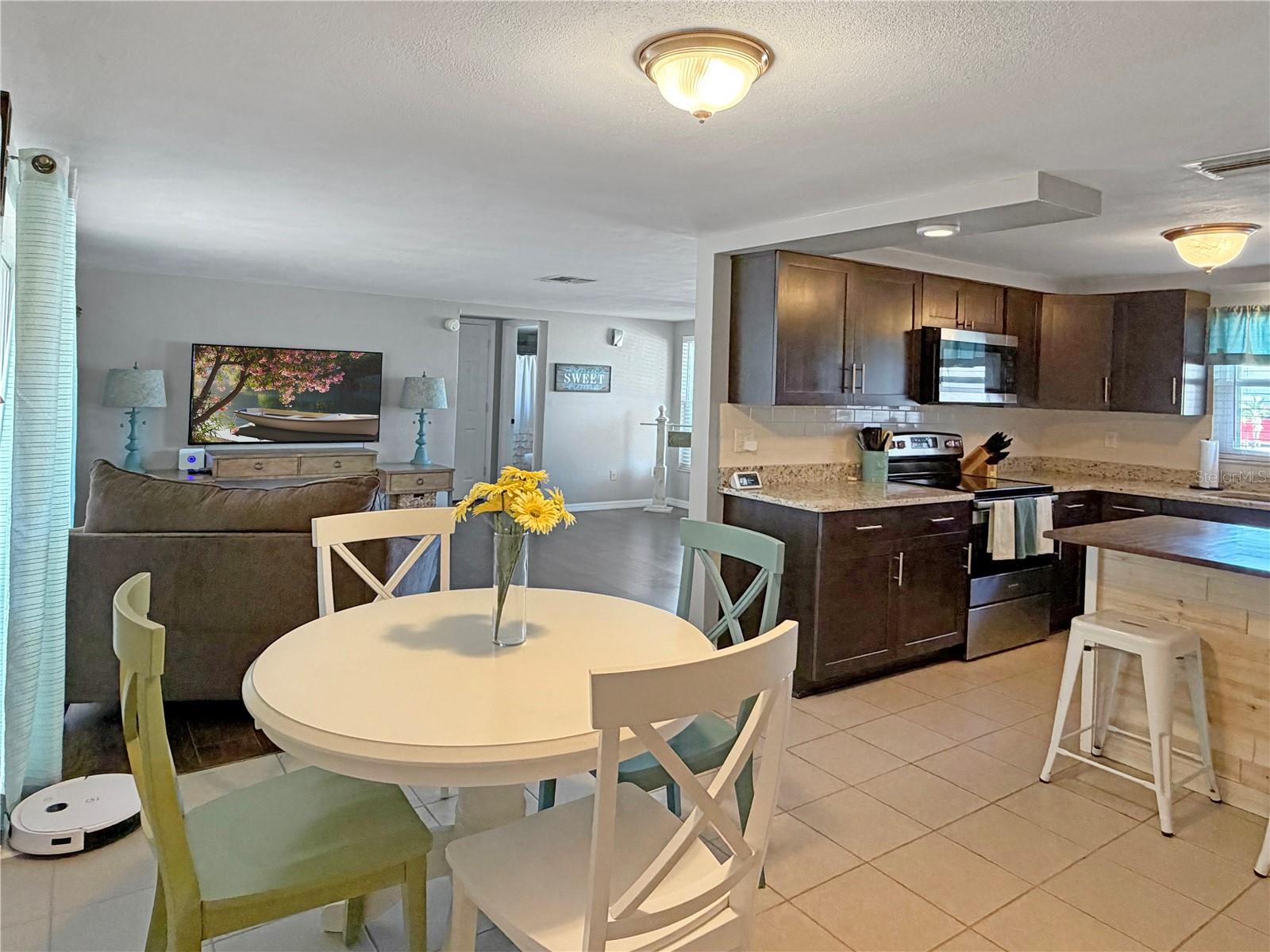 7910 ILEX DR — photo 16