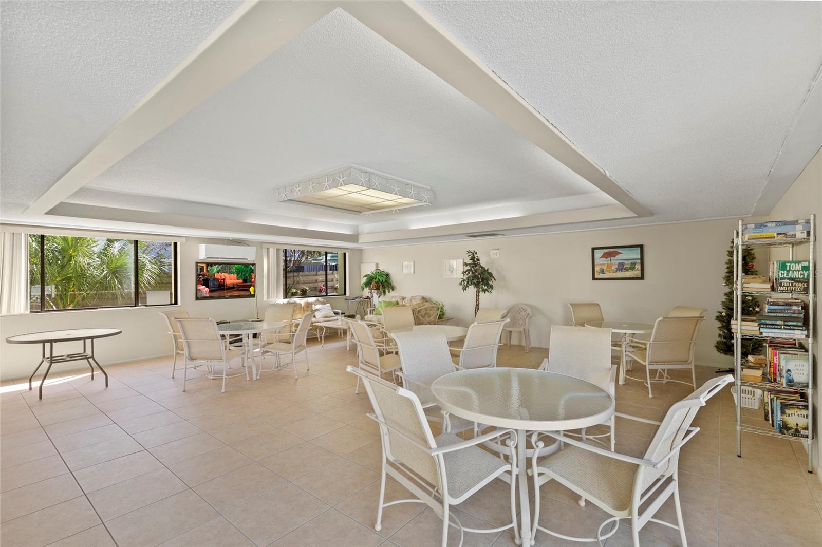 6703 MIDNIGHT PASS RD #101 — photo 32