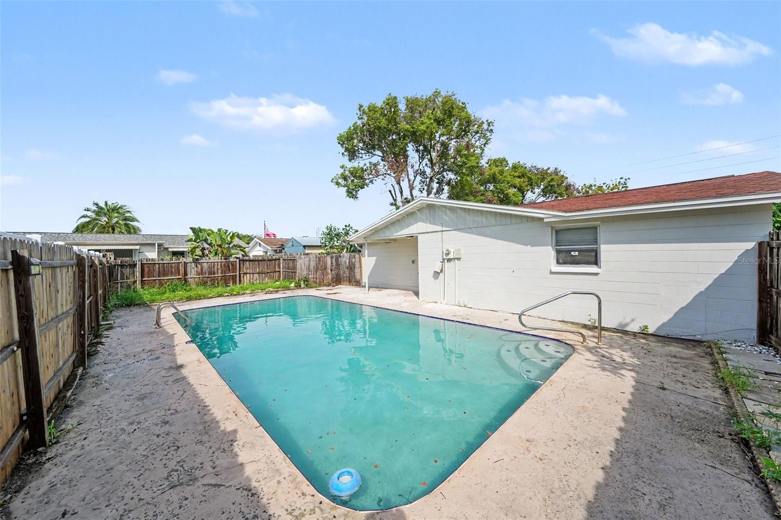 10933 STAMFORD DR — photo 20