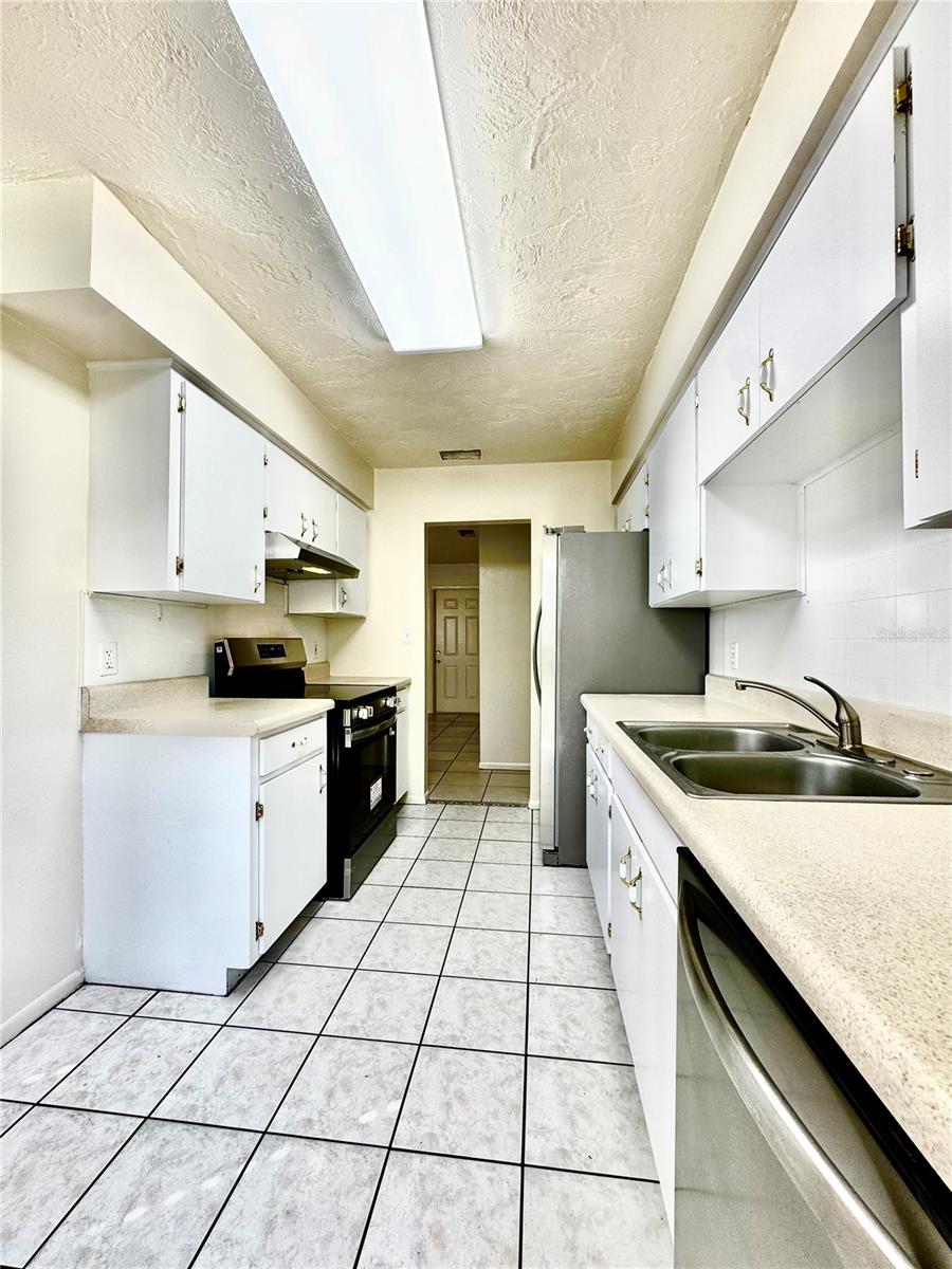 3110 8TH ST — photo 9
