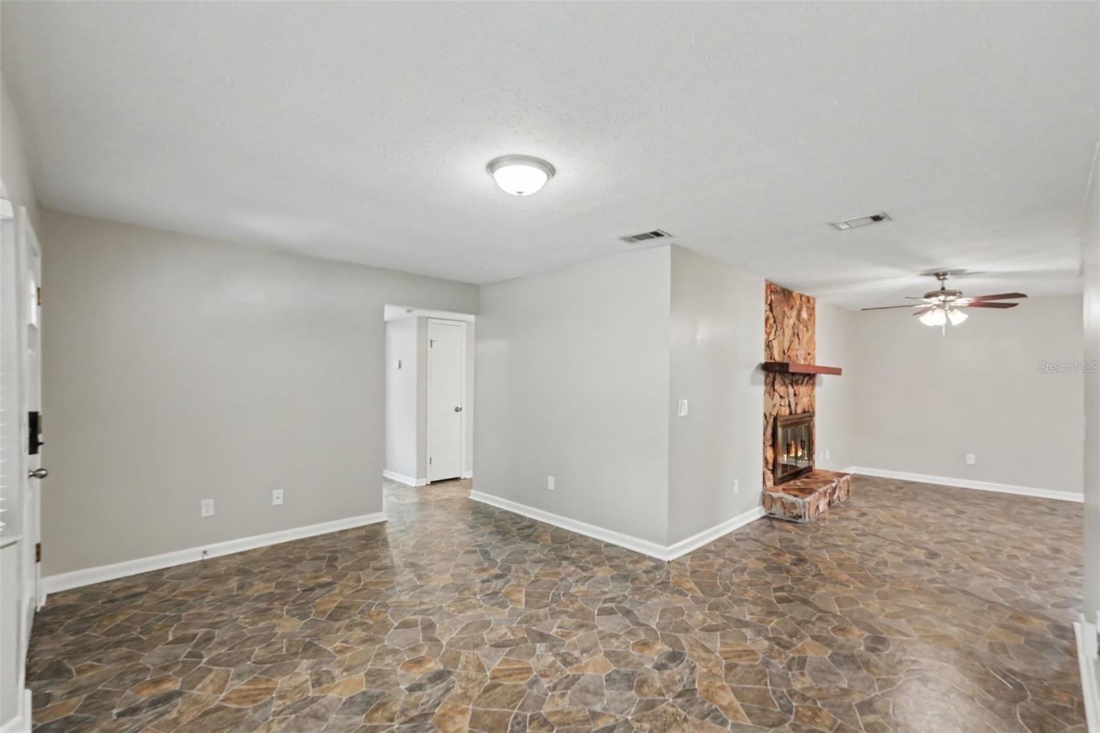 5202 GARNER PL — photo 5