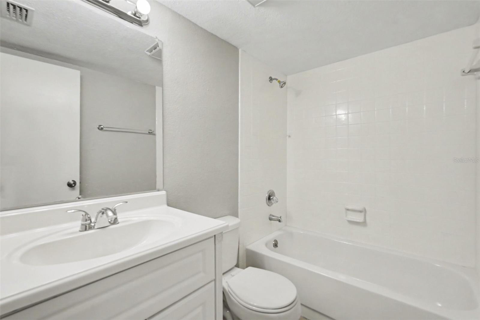 5202 GARNER PL — photo 14