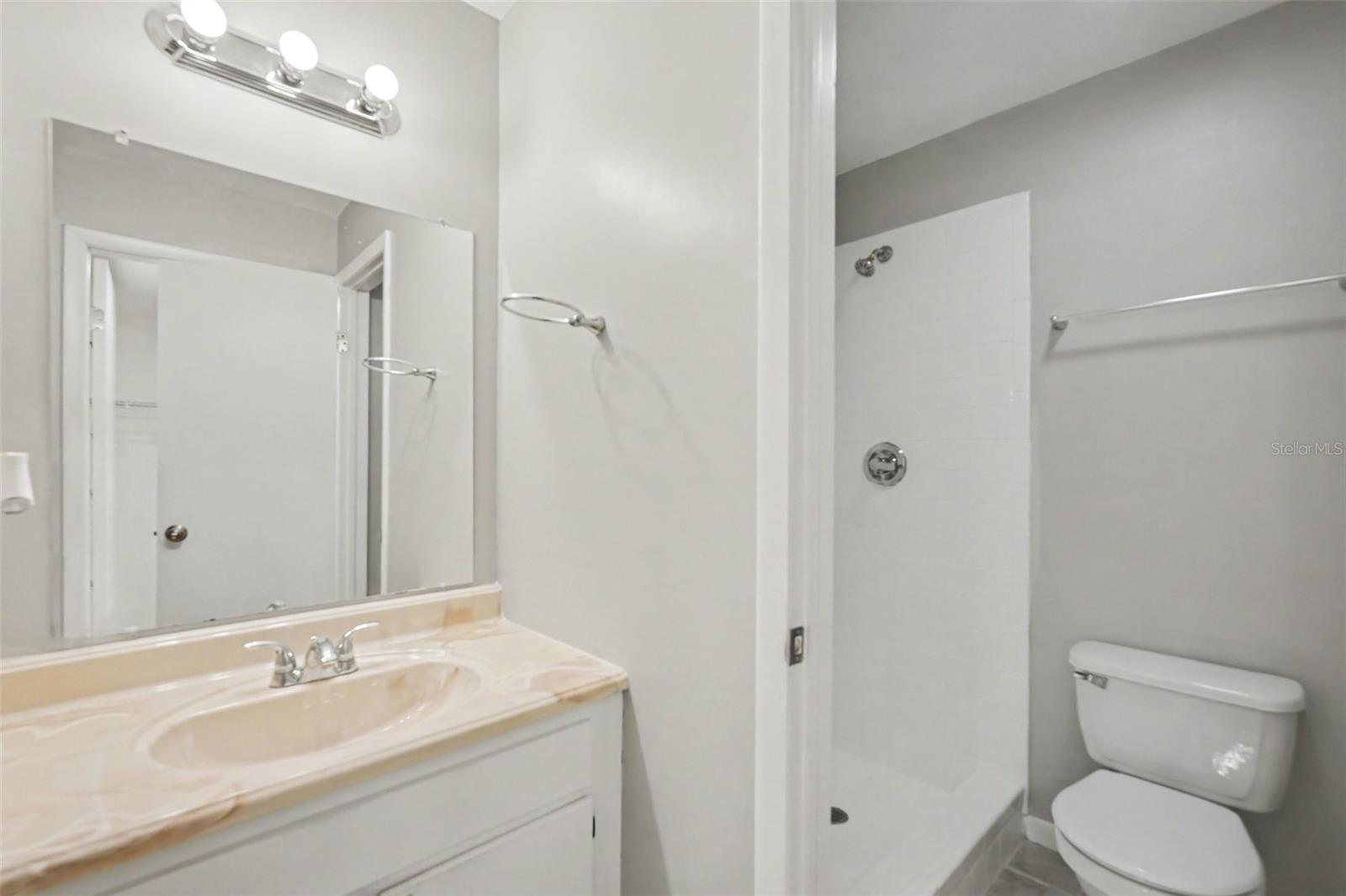 5202 GARNER PL — photo 13