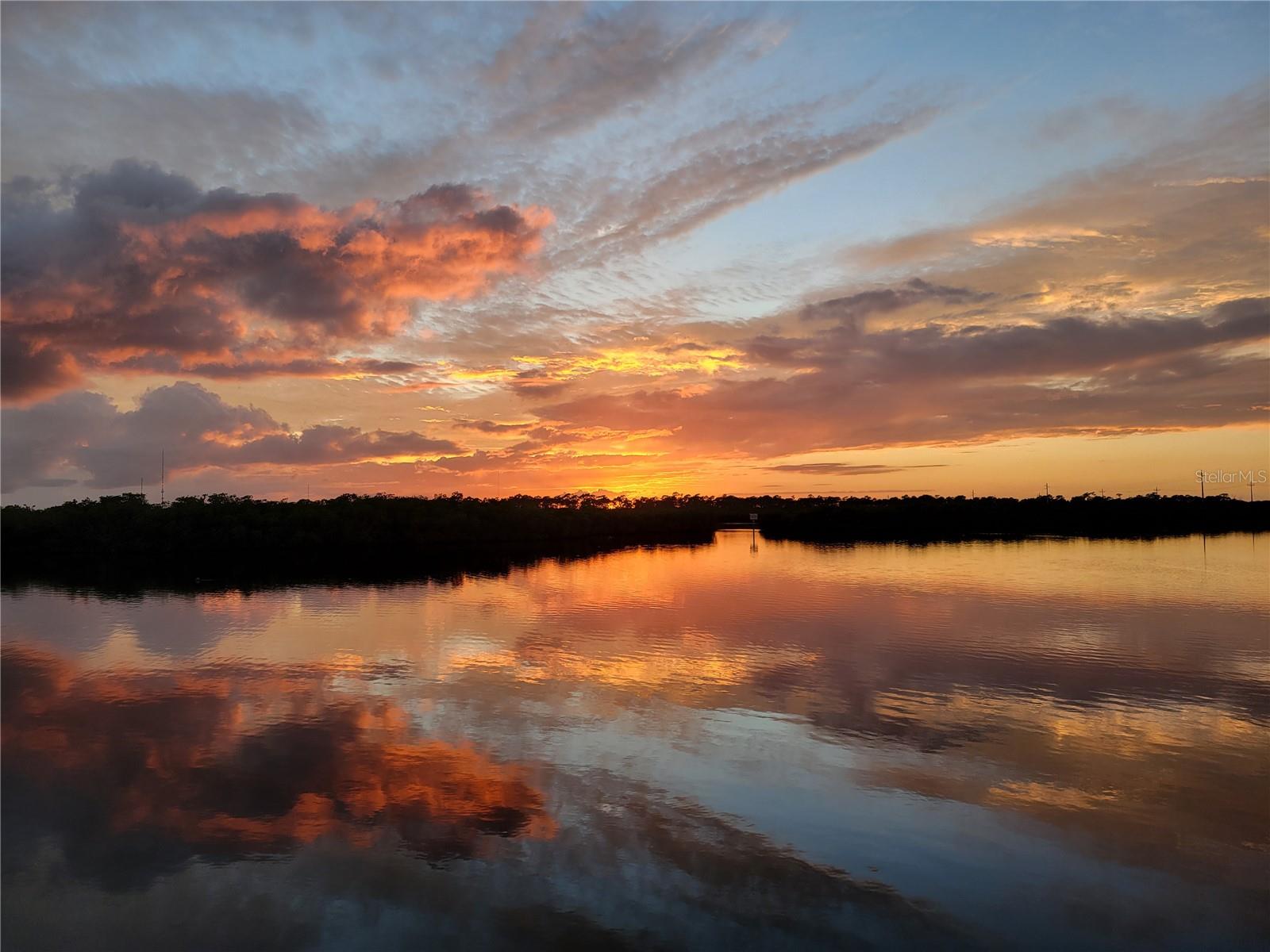 Home in BRADENTON — photo 11