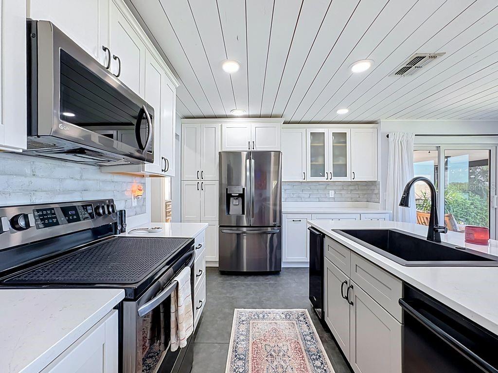 Home in BRADENTON — photo 33
