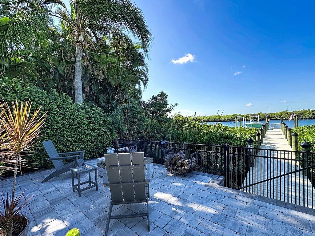 Home in BRADENTON — photo 10