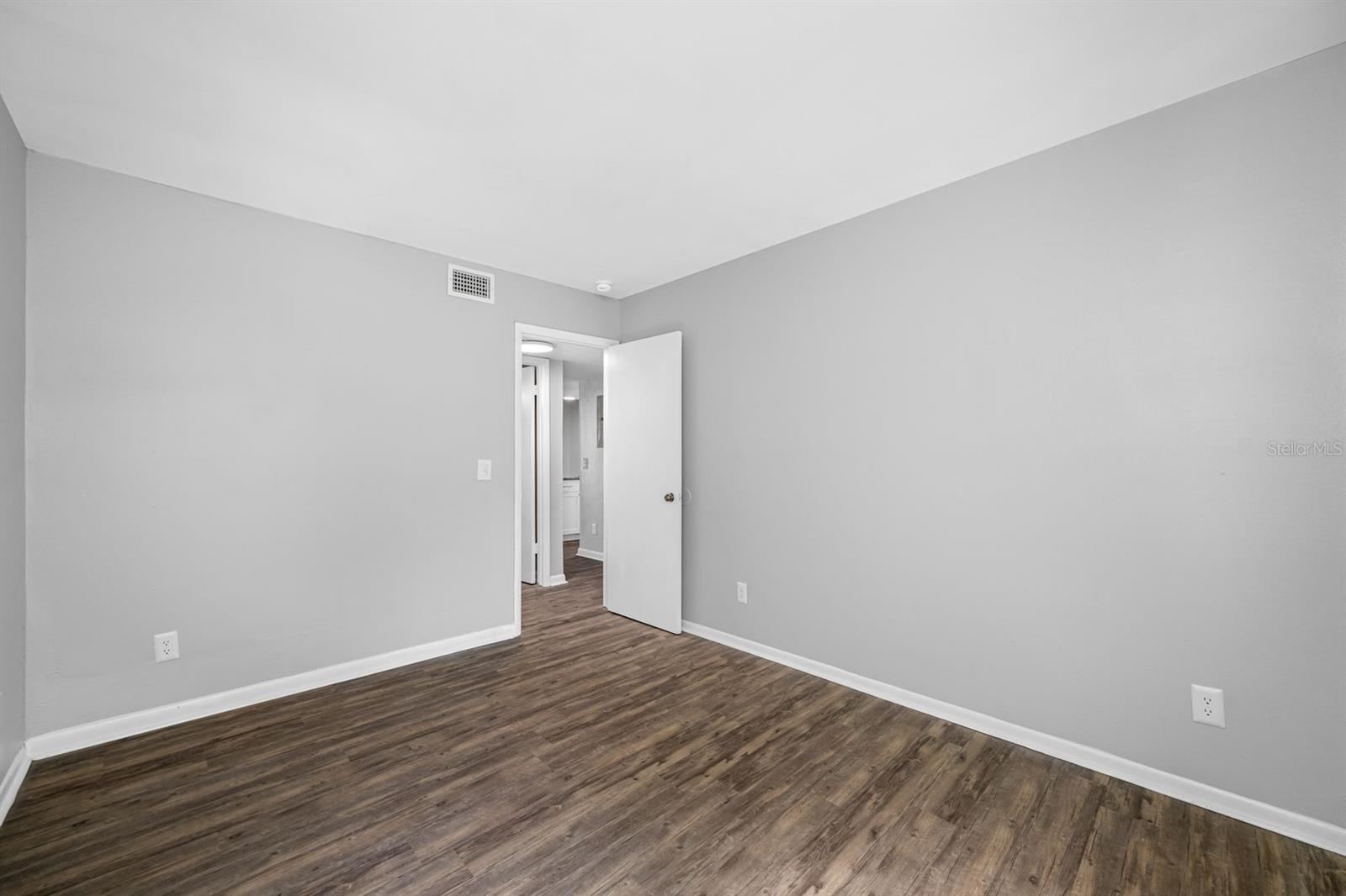 5902 E 122ND AVE #203 — photo 28