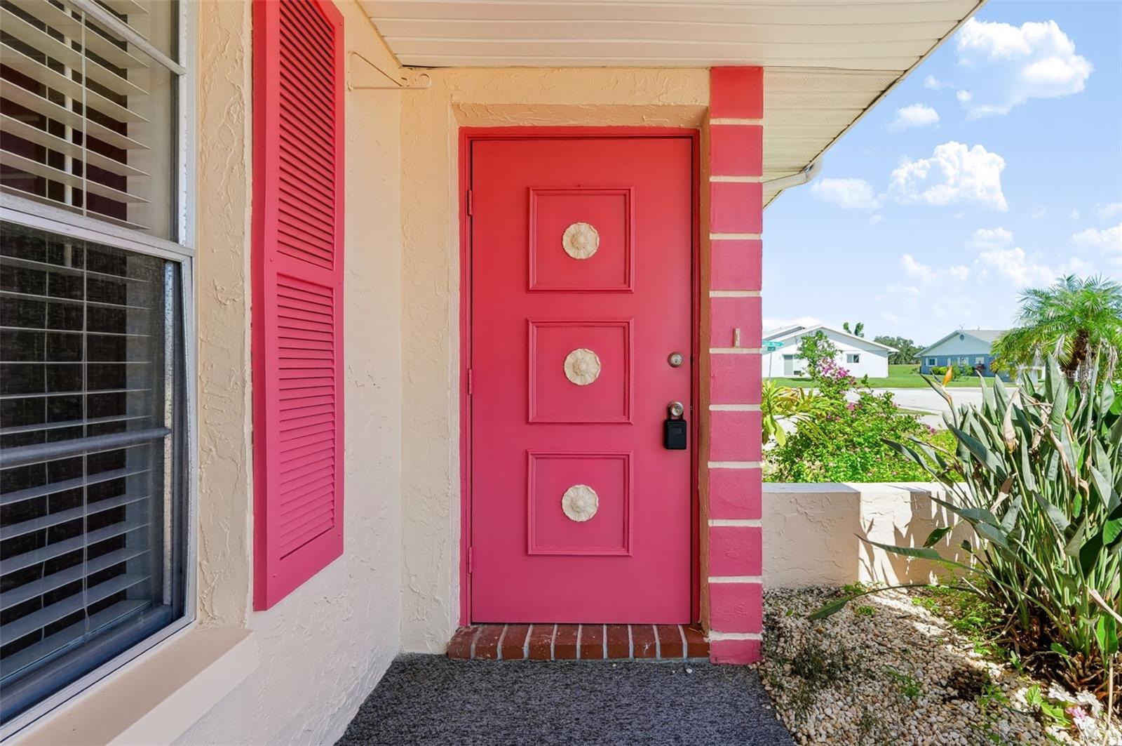 303 GREEN MANOR DR — photo 4