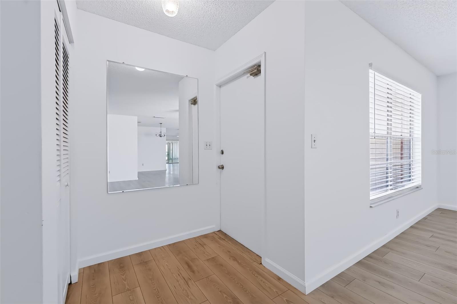 303 GREEN MANOR DR — photo 6