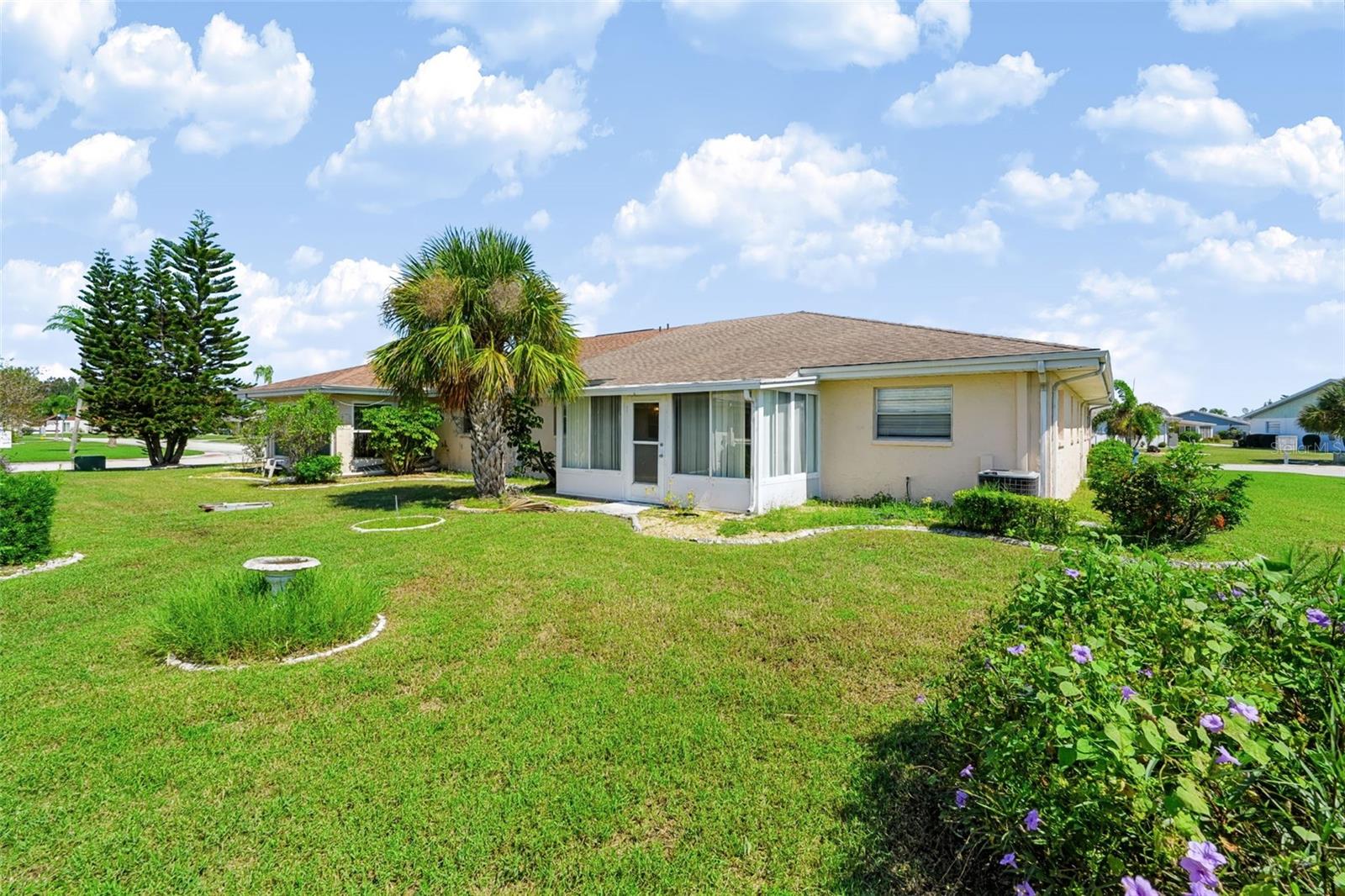 303 GREEN MANOR DR — photo 36