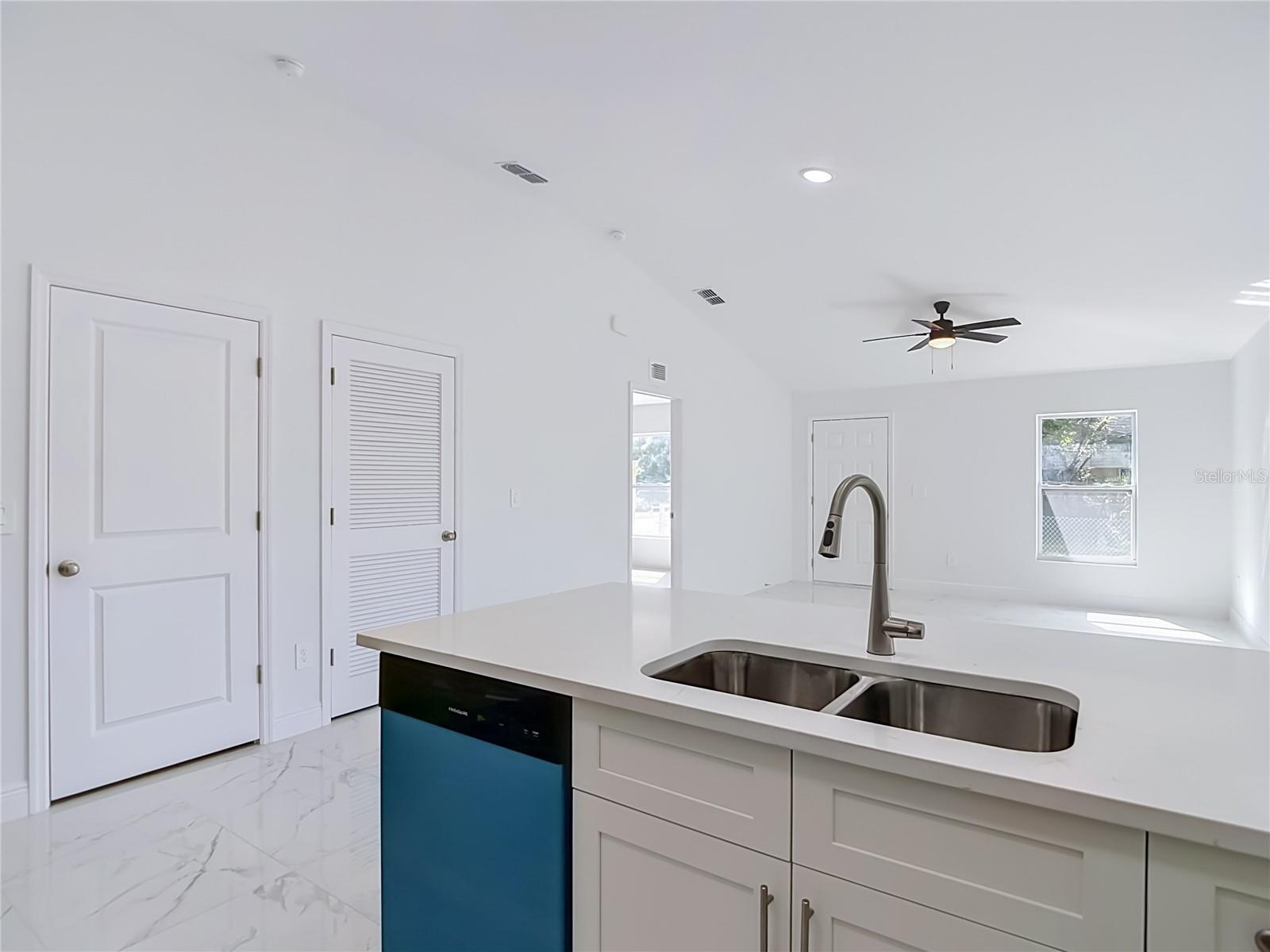 8410 N LAMAR ST — photo 13