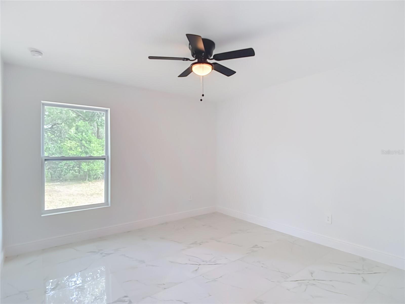 8410 N LAMAR ST — photo 27