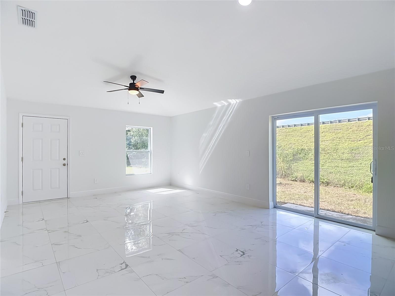 8410 N LAMAR ST — photo 6