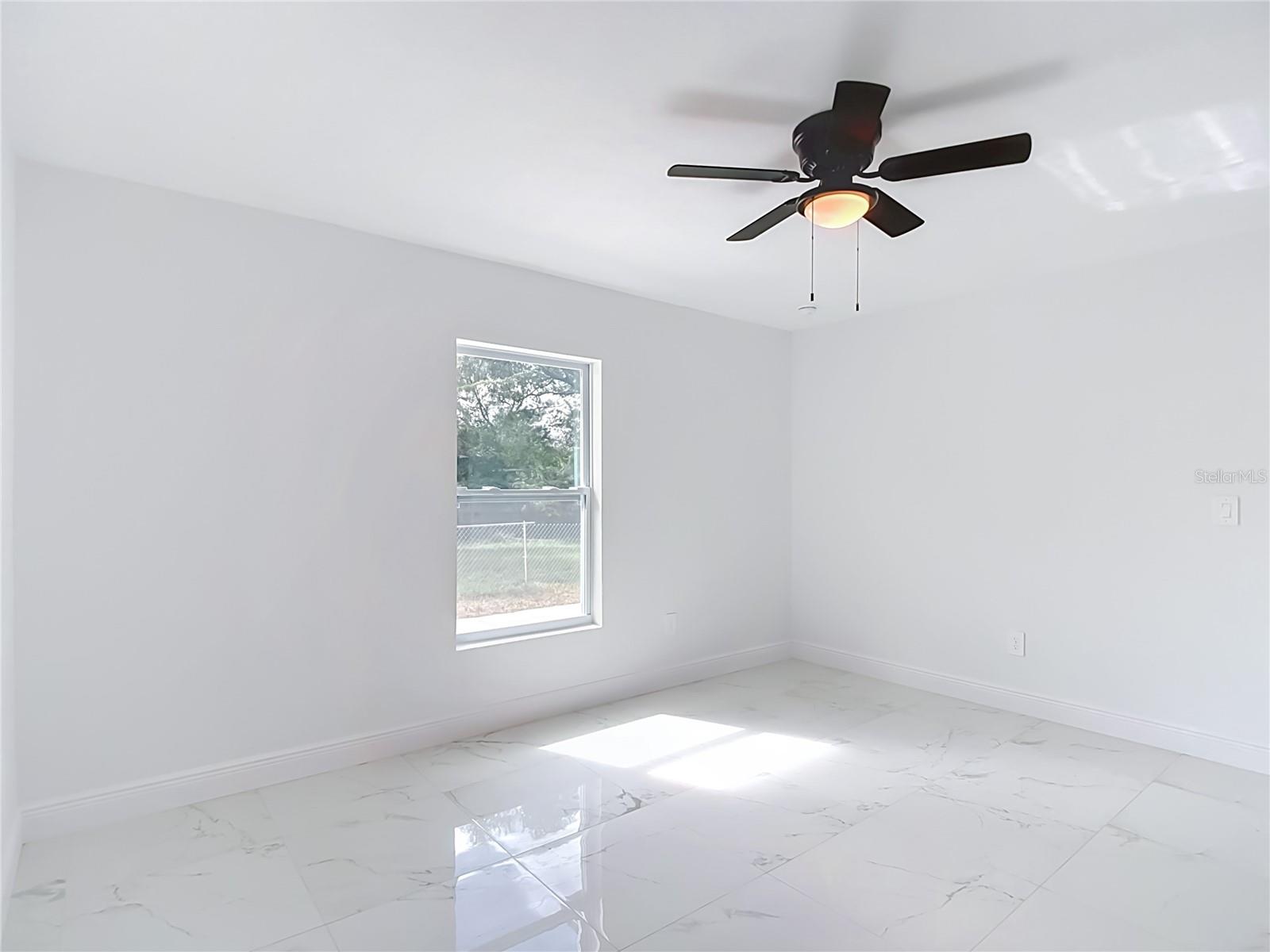 8410 N LAMAR ST — photo 22