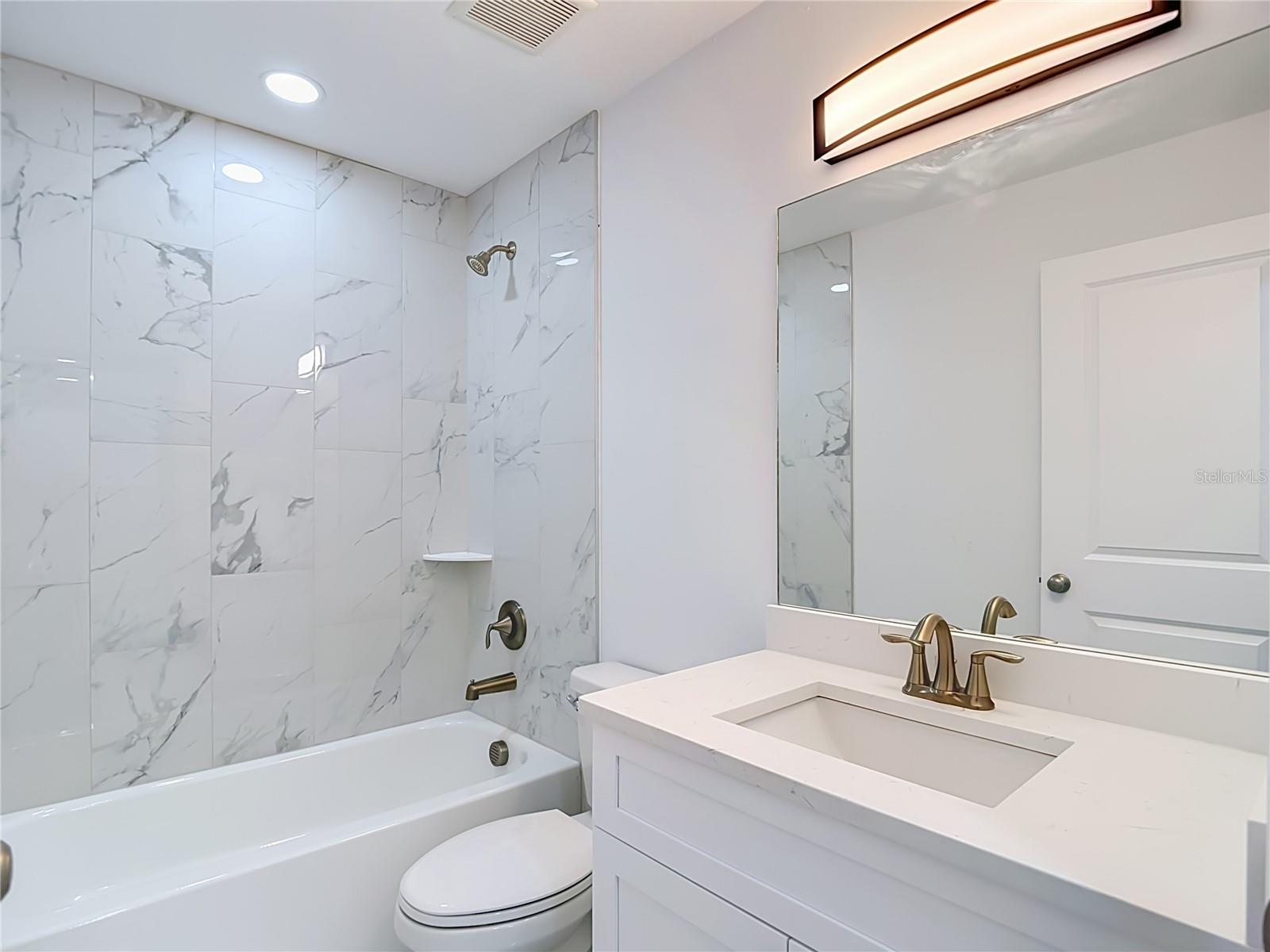 8410 N LAMAR ST — photo 17