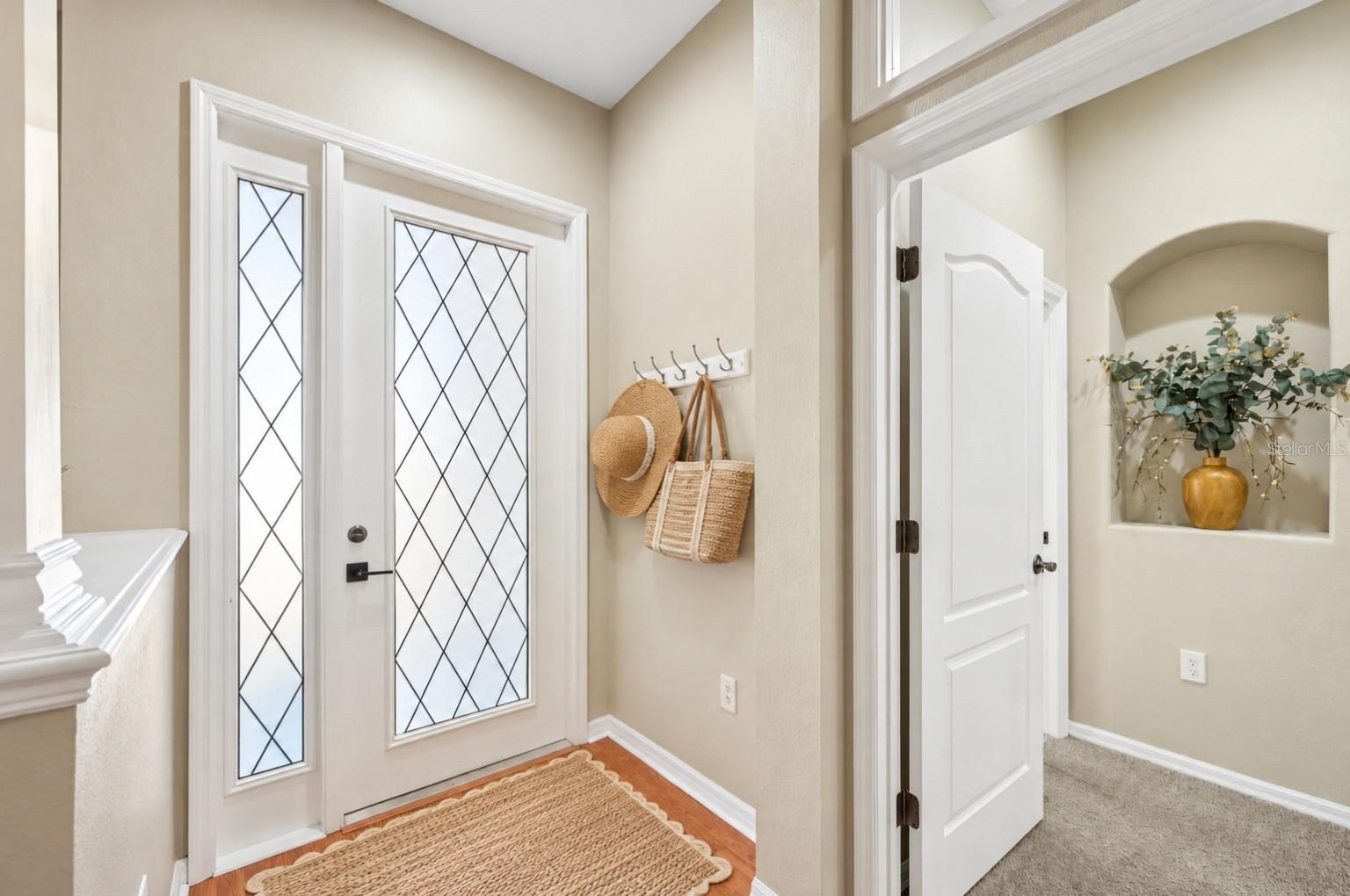 259 DAHLIA CT — photo 6