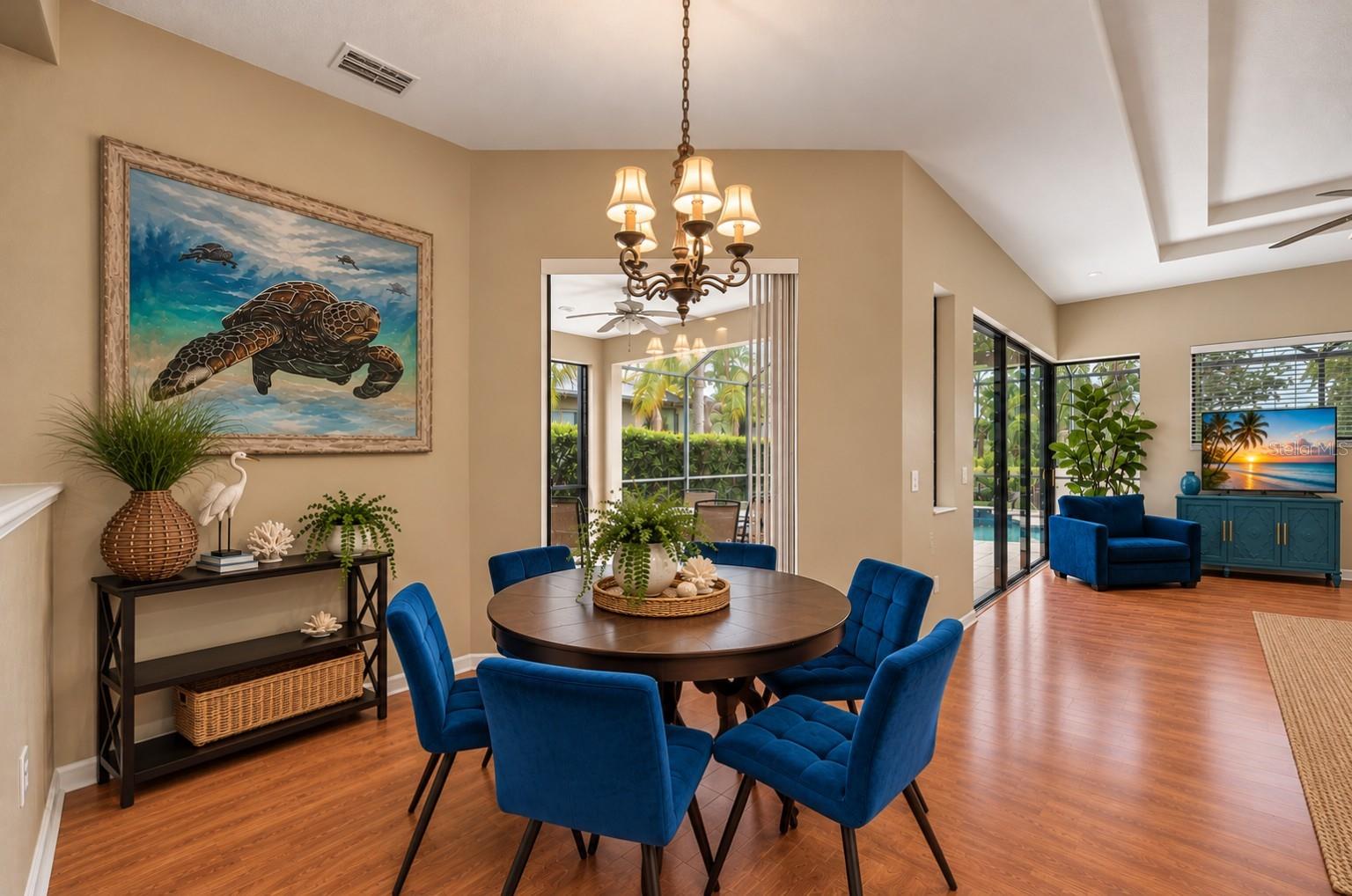 259 DAHLIA CT — photo 18