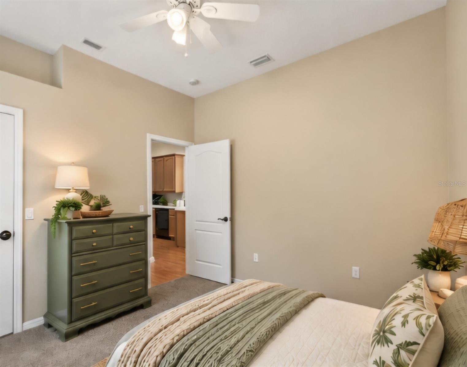 259 DAHLIA CT — photo 35