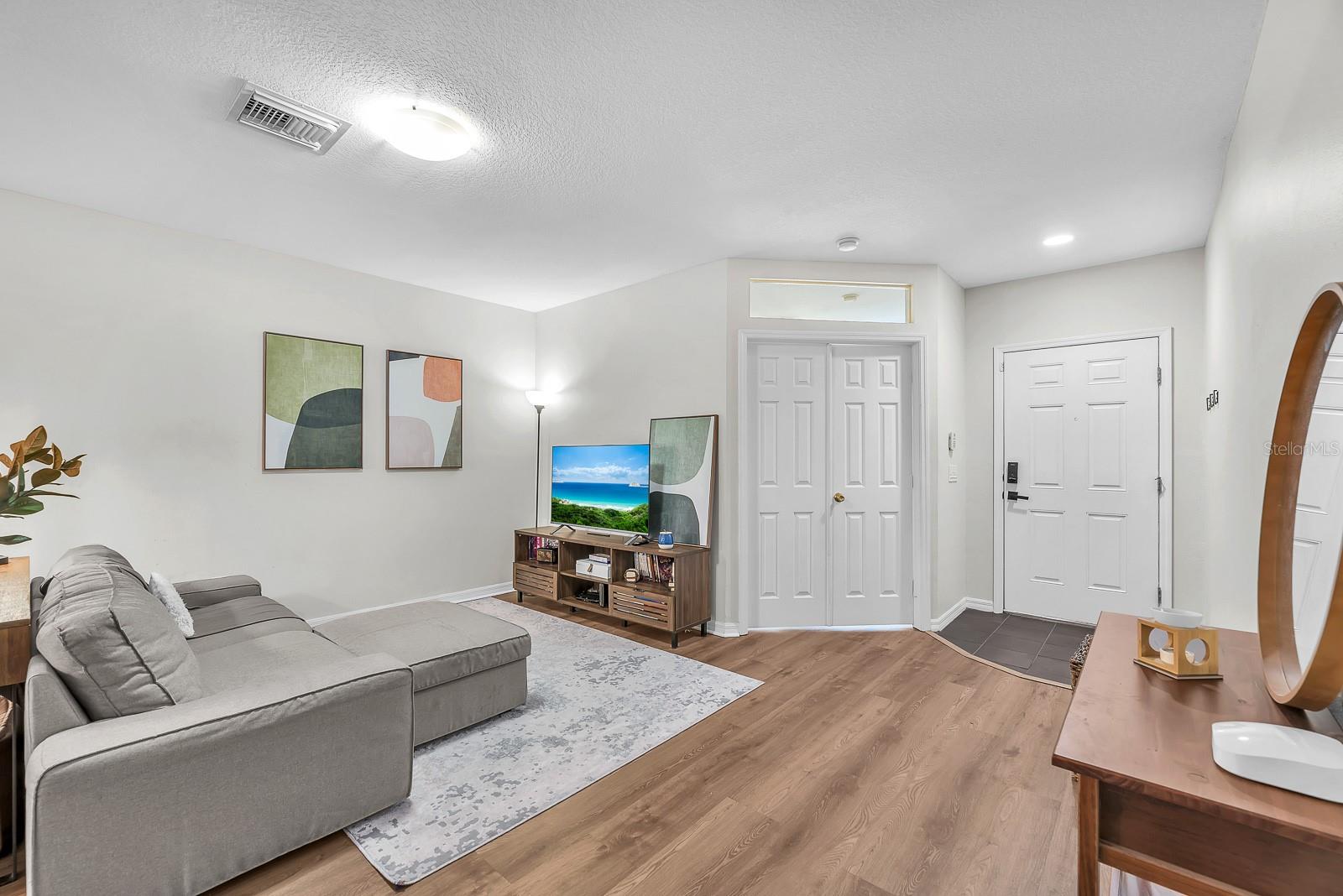 5819 FISHHAWK RIDGE DR — photo 3
