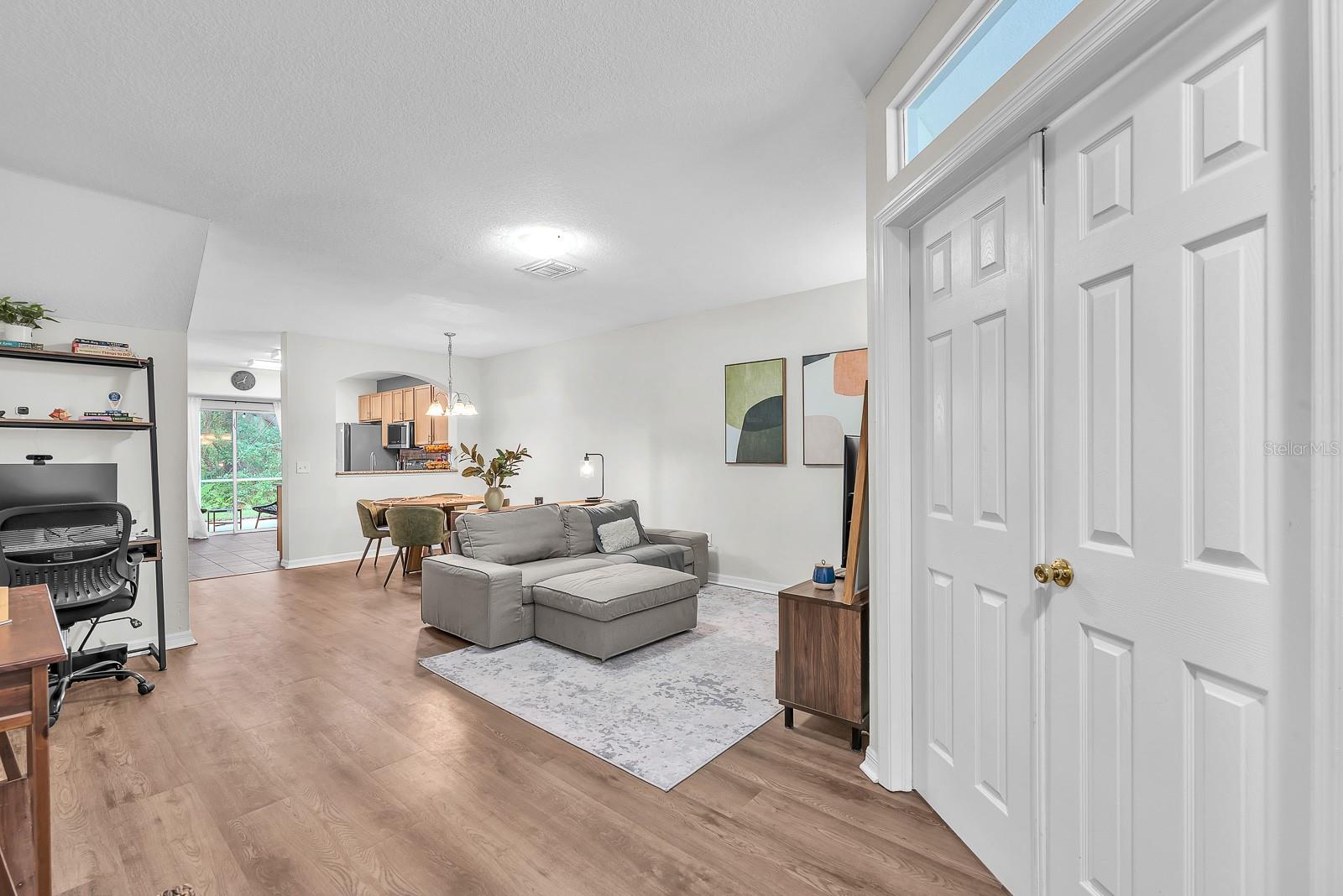 5819 FISHHAWK RIDGE DR — photo 8