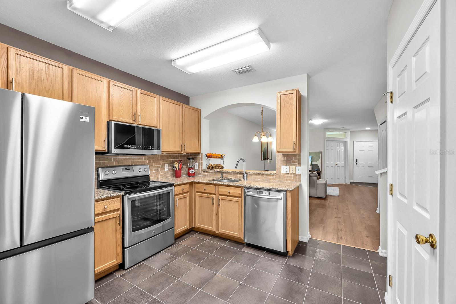 5819 FISHHAWK RIDGE DR — photo 15