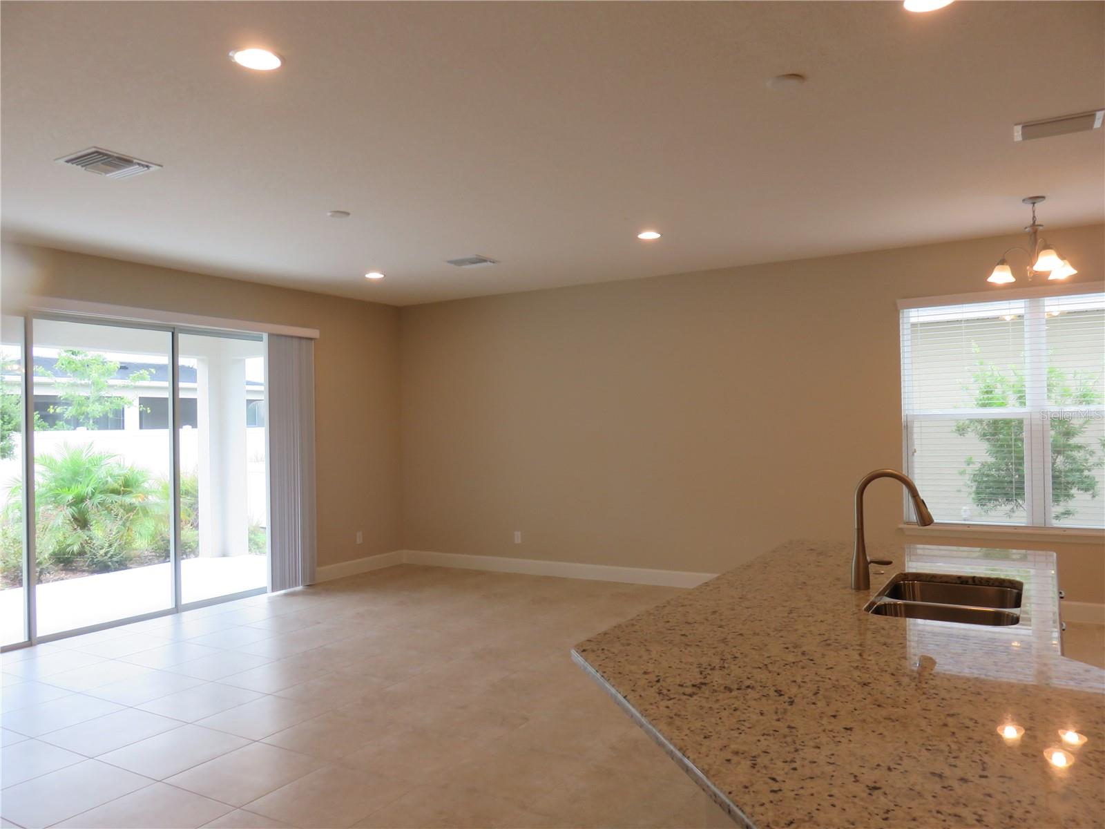 8813 TROPICAL PALM DR — photo 4