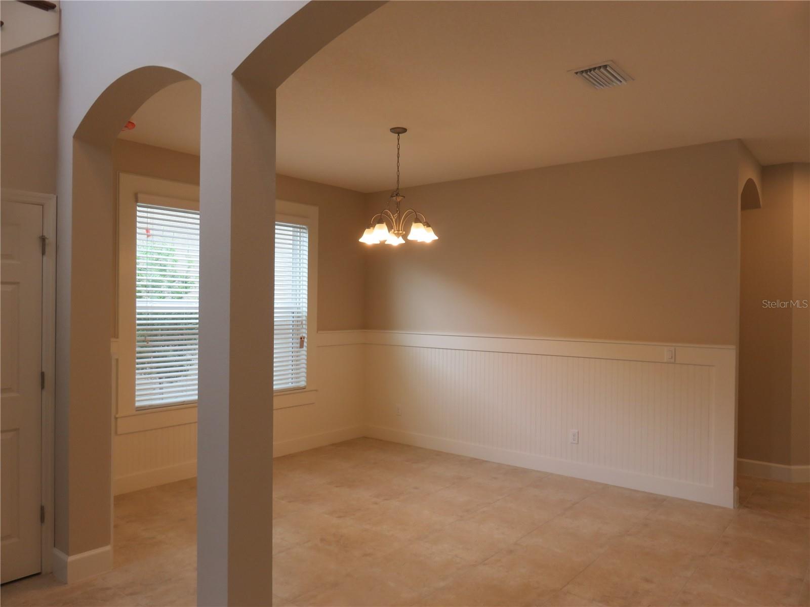 8813 TROPICAL PALM DR — photo 3