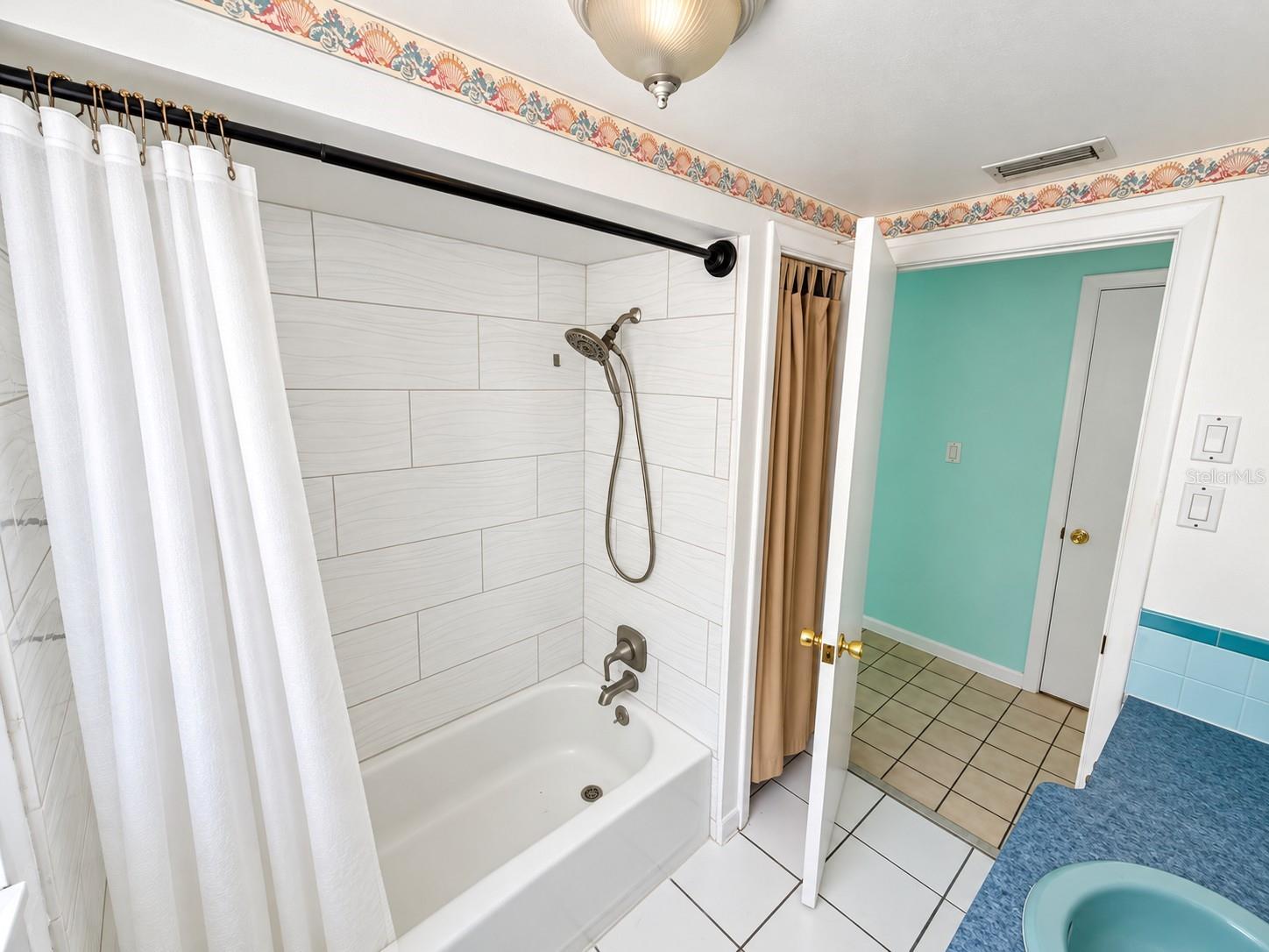 7529 REDCOAT AVE — photo 11