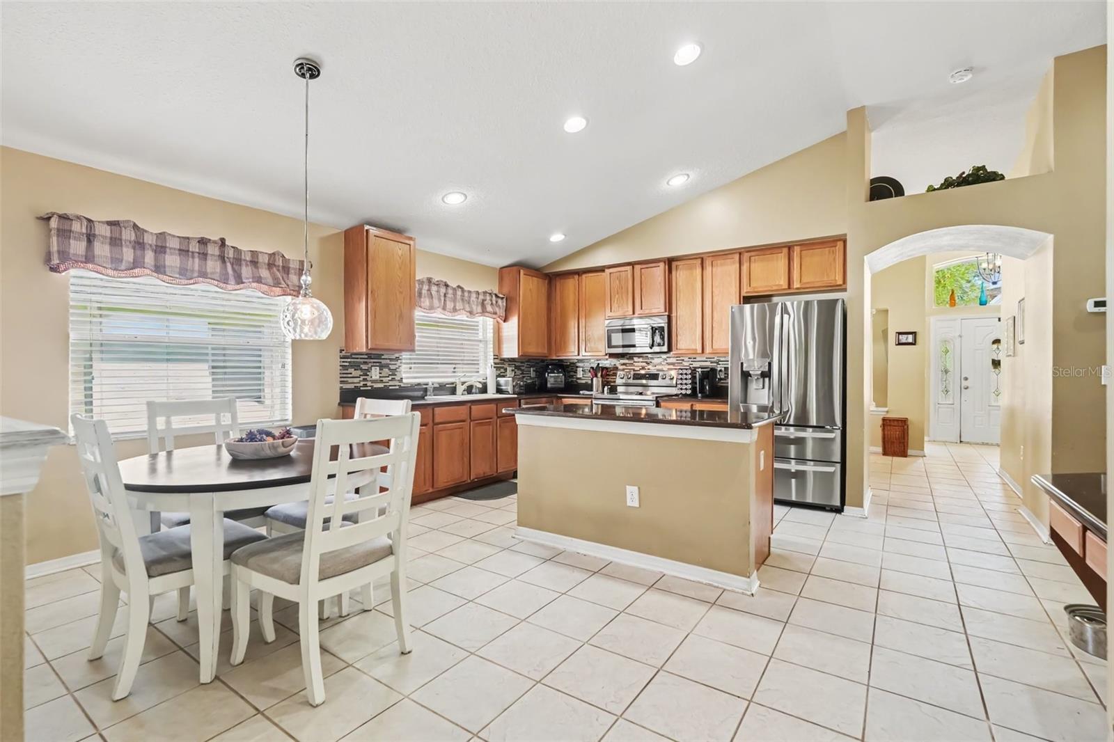 6805 BLUFF MEADOW CT — photo 7