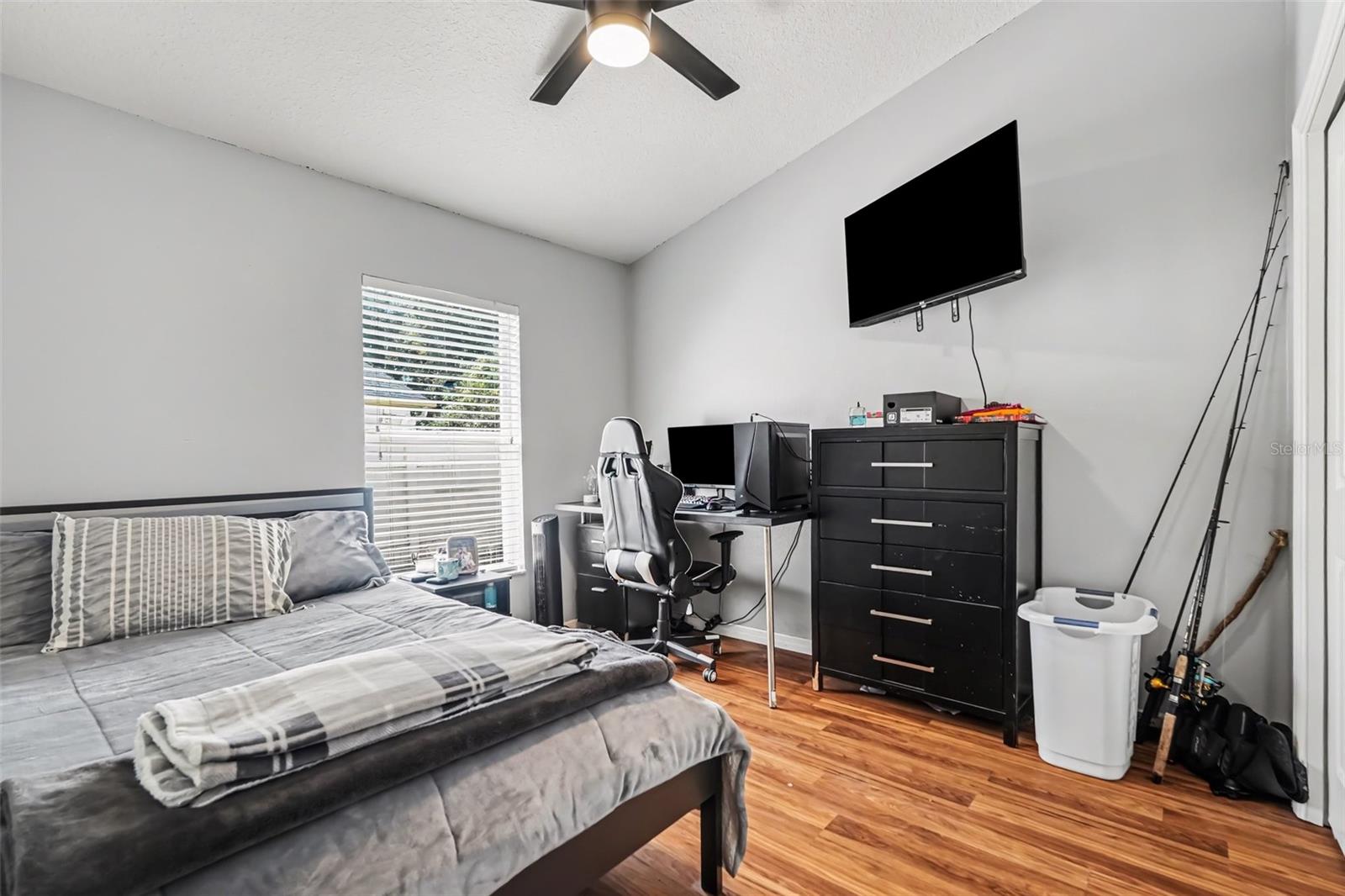 6805 BLUFF MEADOW CT — photo 14