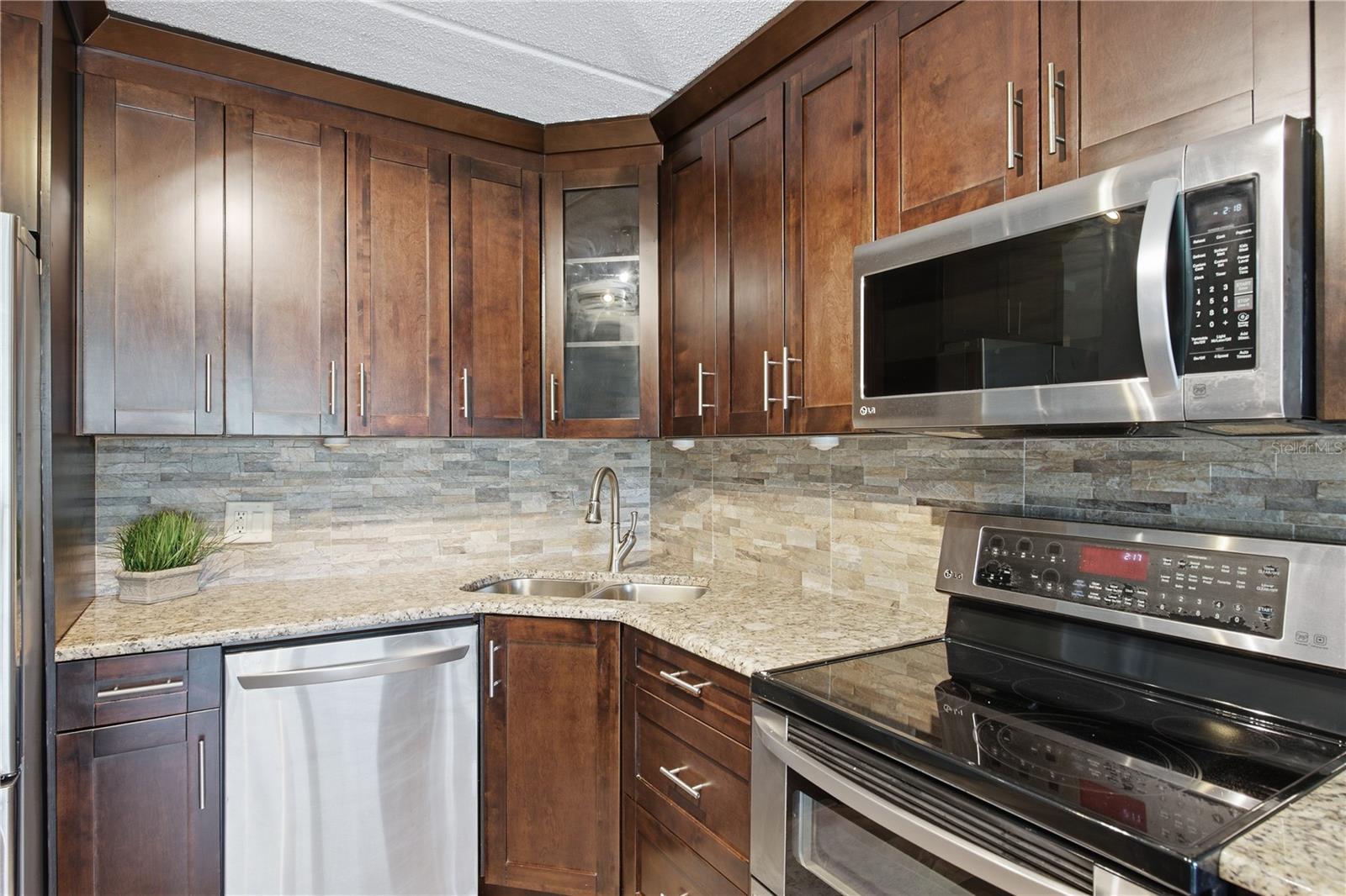 821 DELEON CT #109 — photo 15