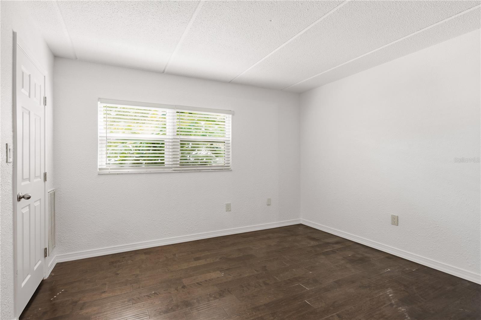 821 DELEON CT #109 — photo 17