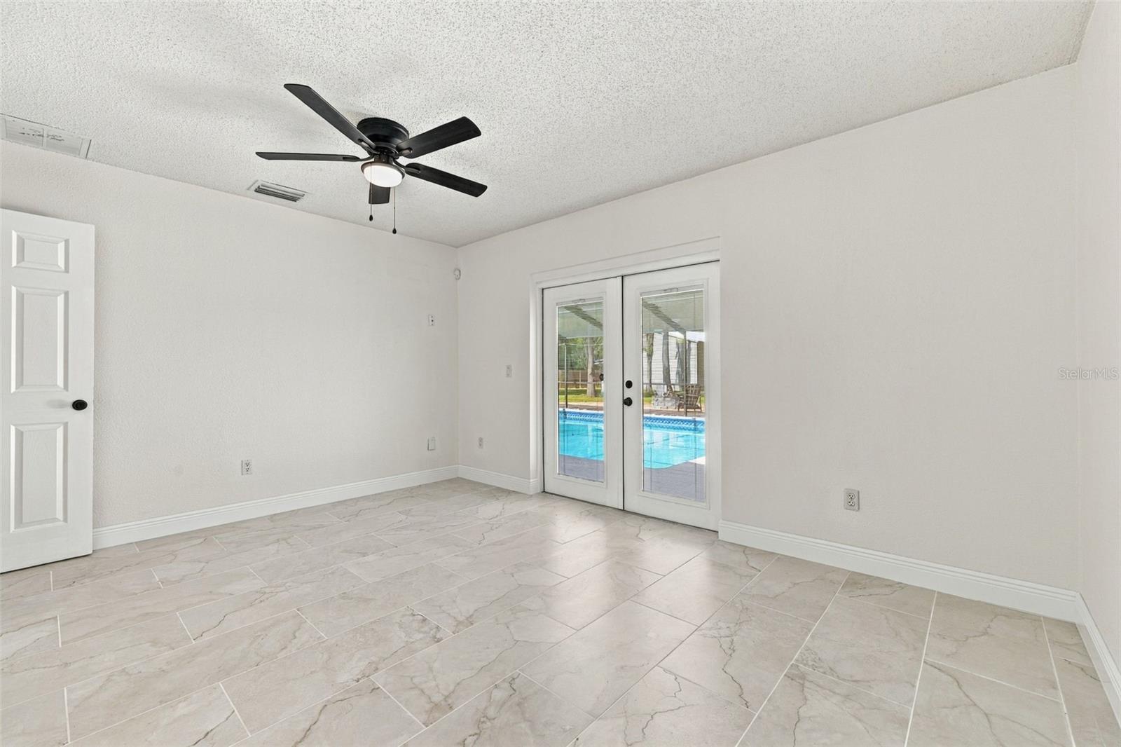 18306 CRAWLEY RD — photo 18