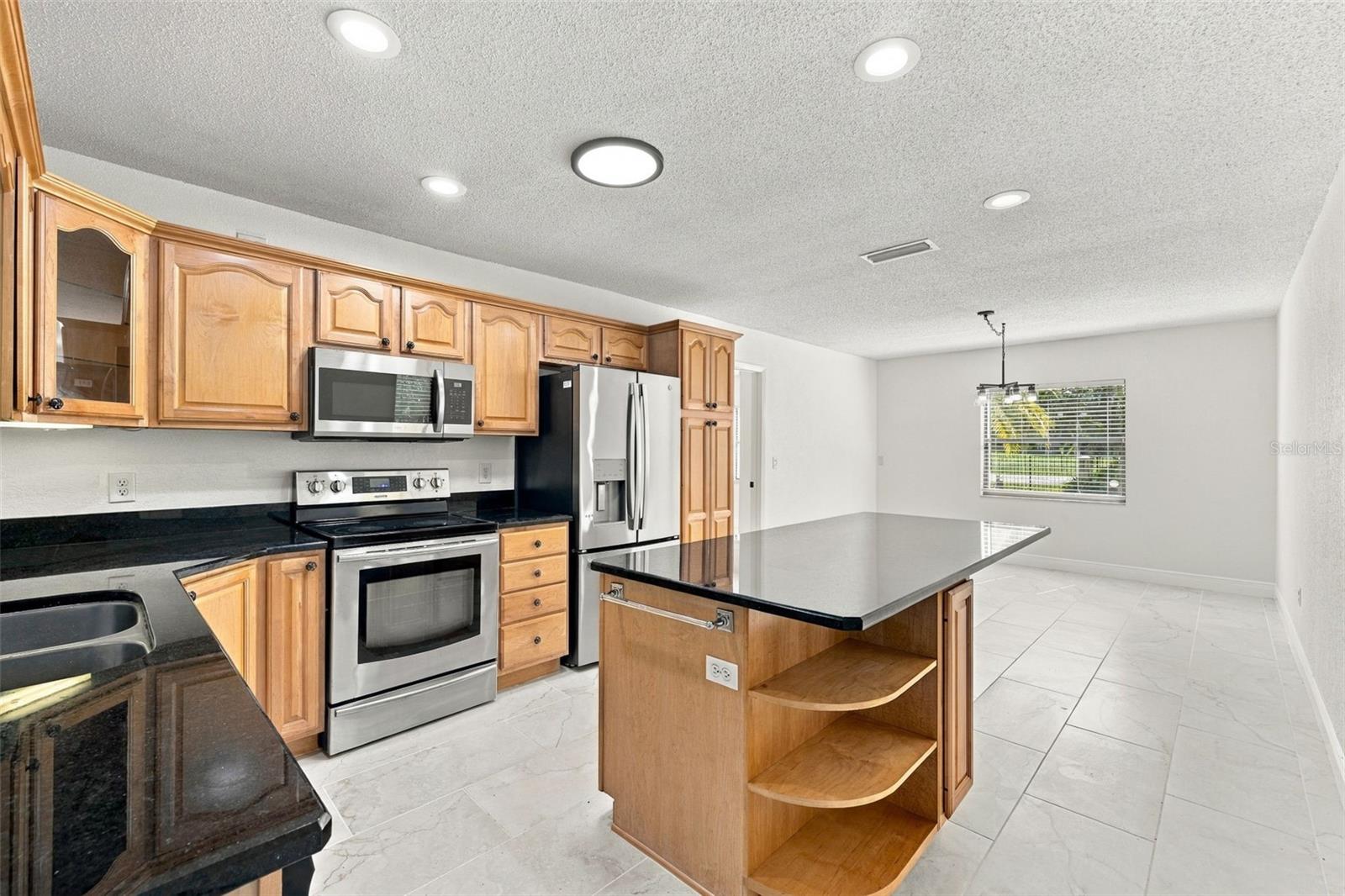 18306 CRAWLEY RD — photo 10