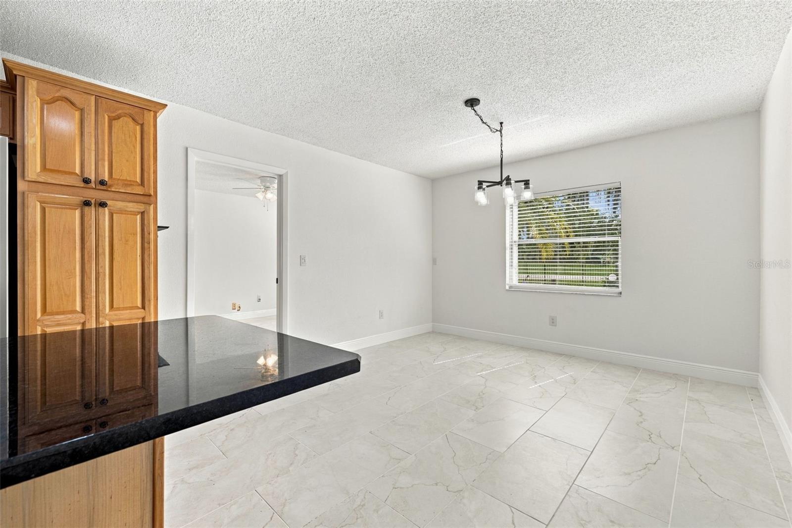 18306 CRAWLEY RD — photo 13
