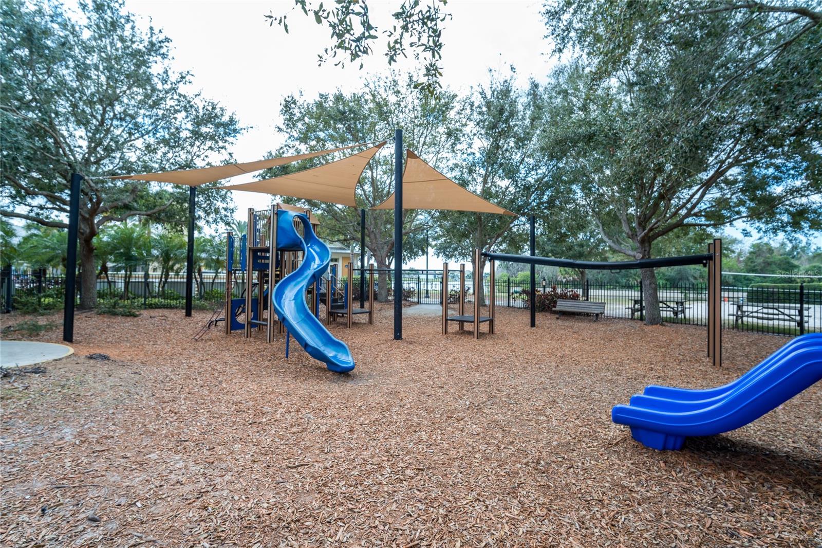 542 ISLEBAY DR — photo 73