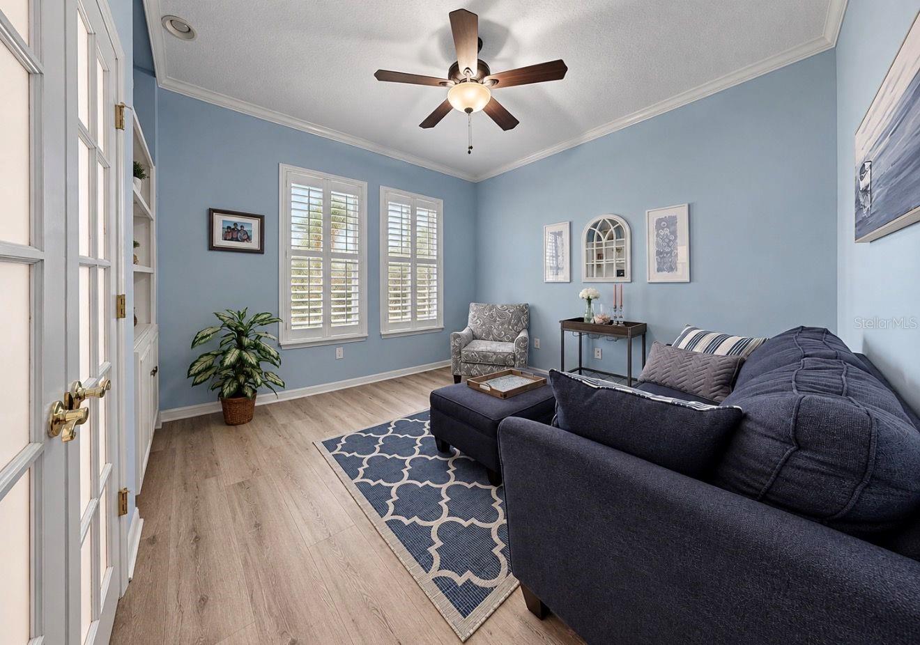 542 ISLEBAY DR — photo 33