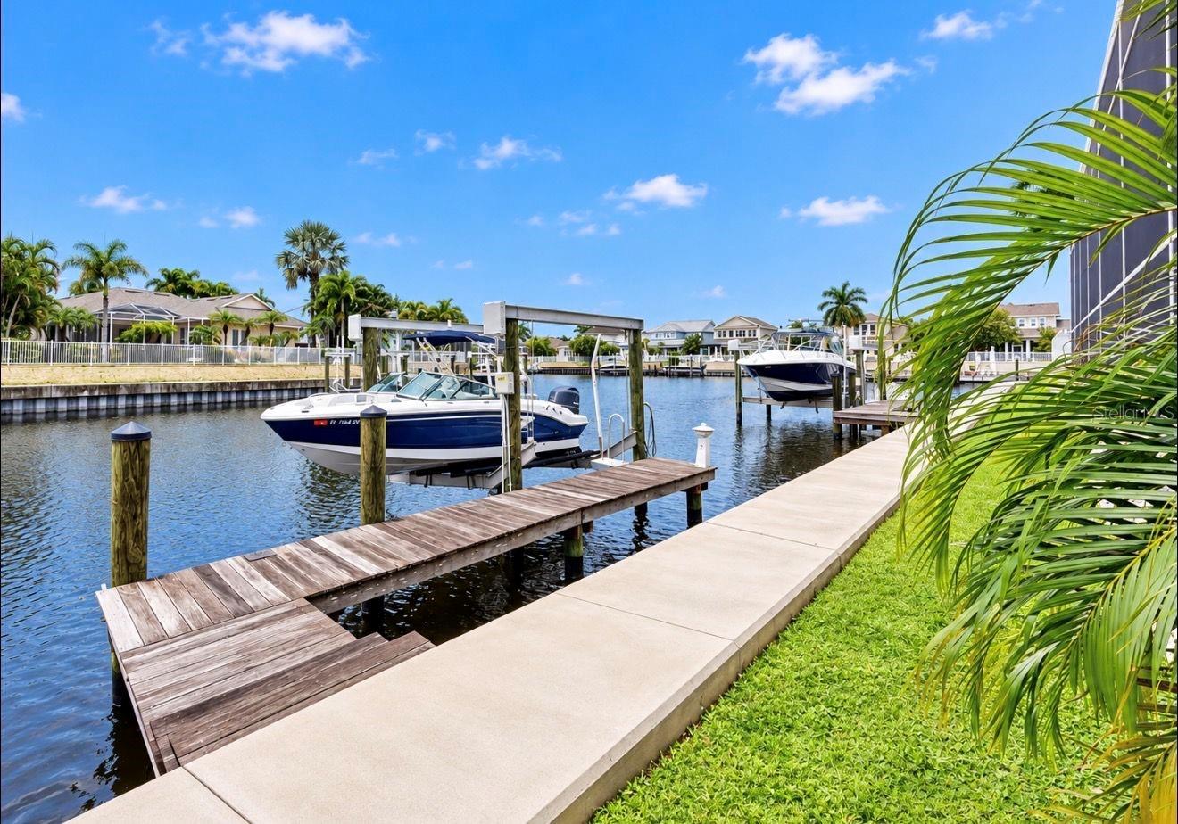 542 ISLEBAY DR — photo 41