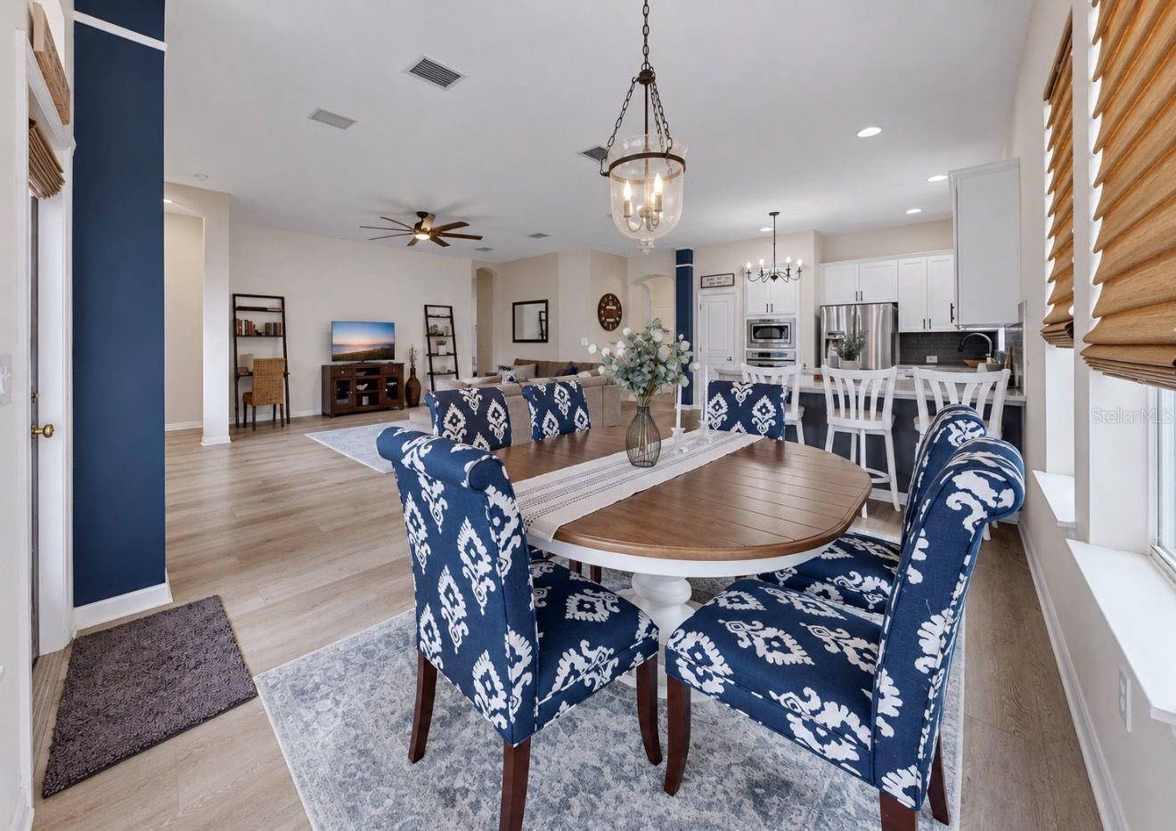 542 ISLEBAY DR — photo 11