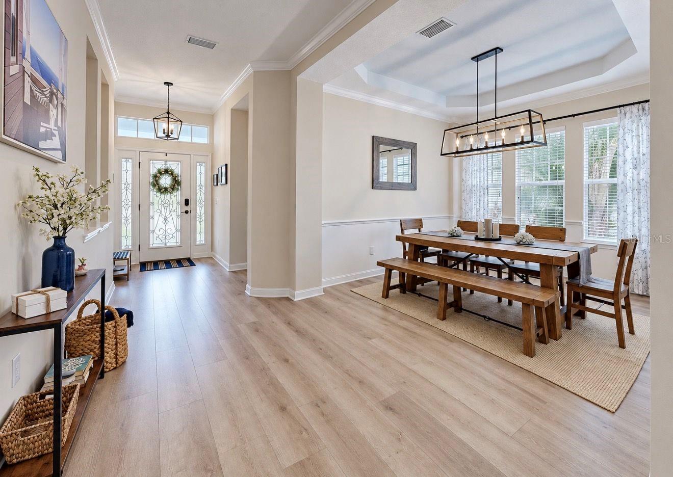 542 ISLEBAY DR — photo 3