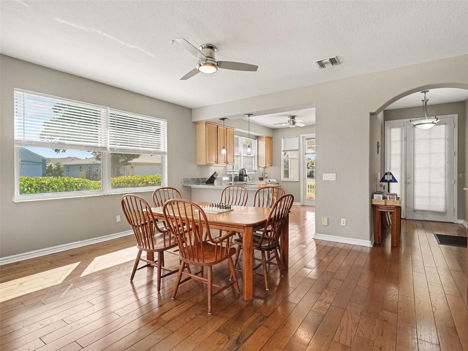 1380 WASHINGTON DR — photo 10