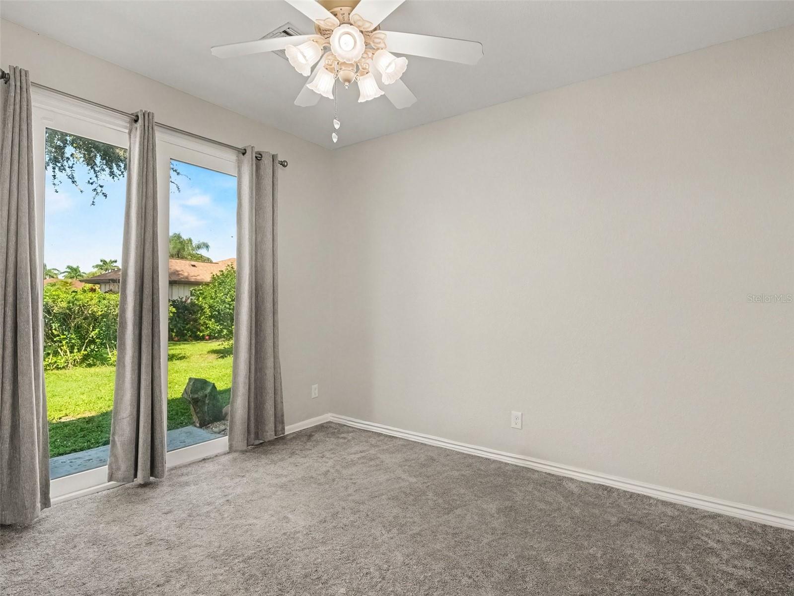1380 WASHINGTON DR — photo 21