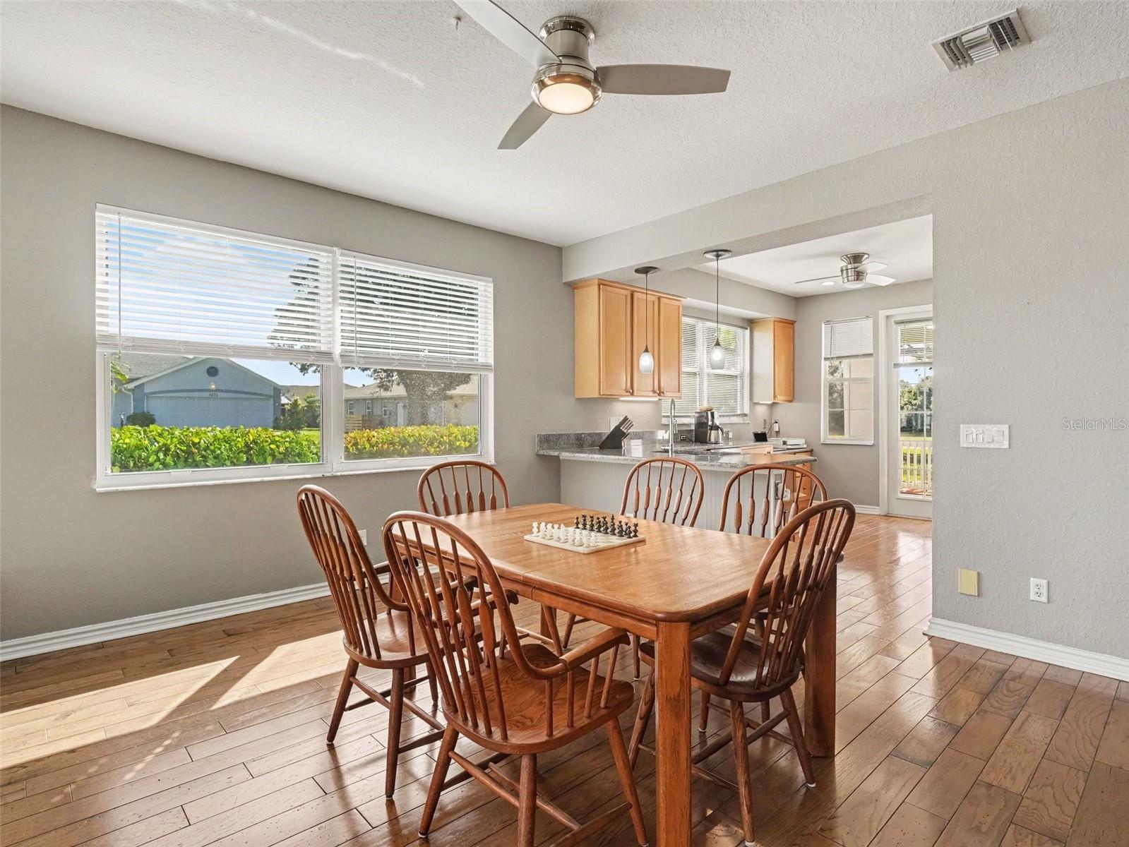1380 WASHINGTON DR — photo 11