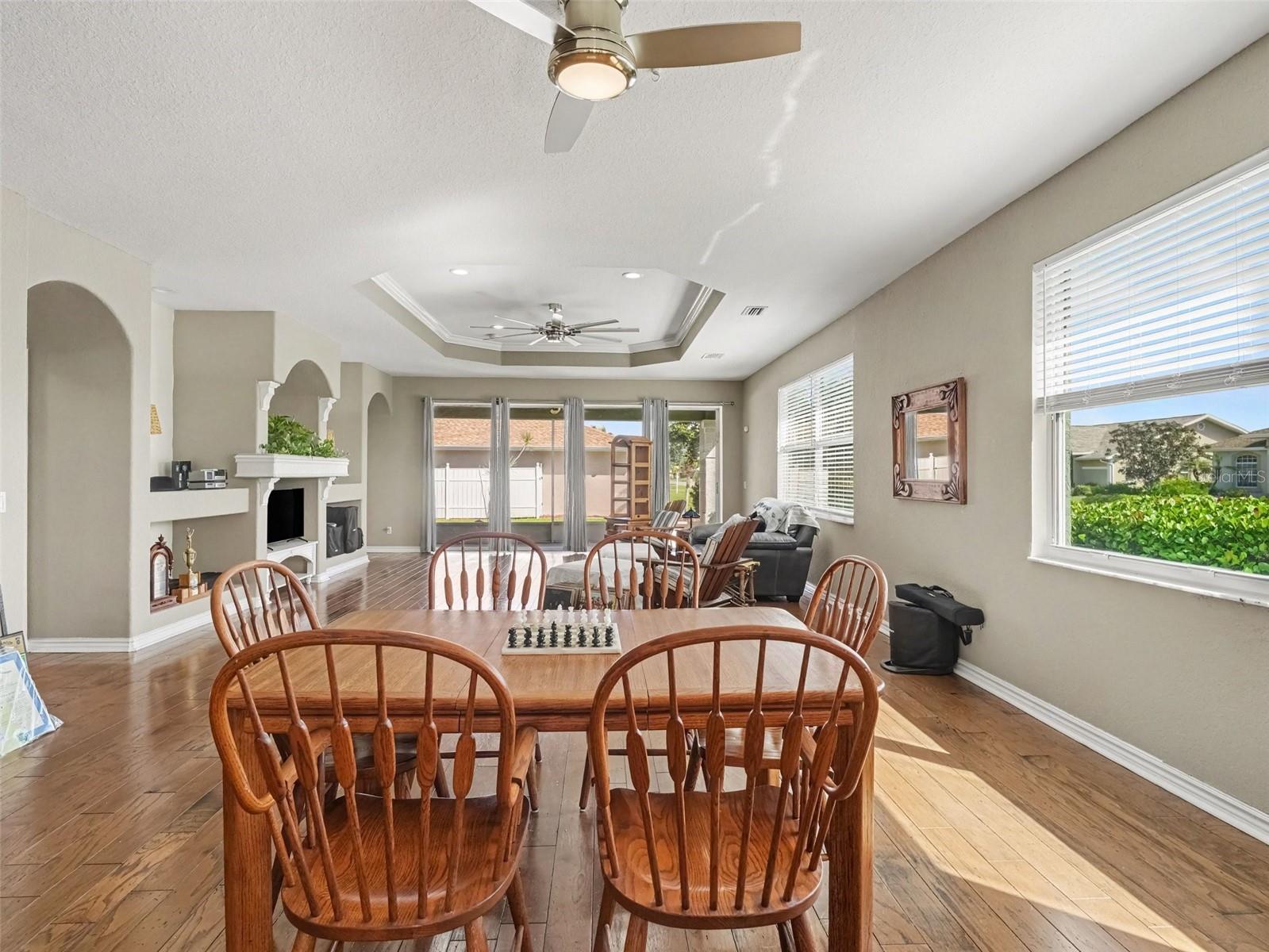 1380 WASHINGTON DR — photo 12