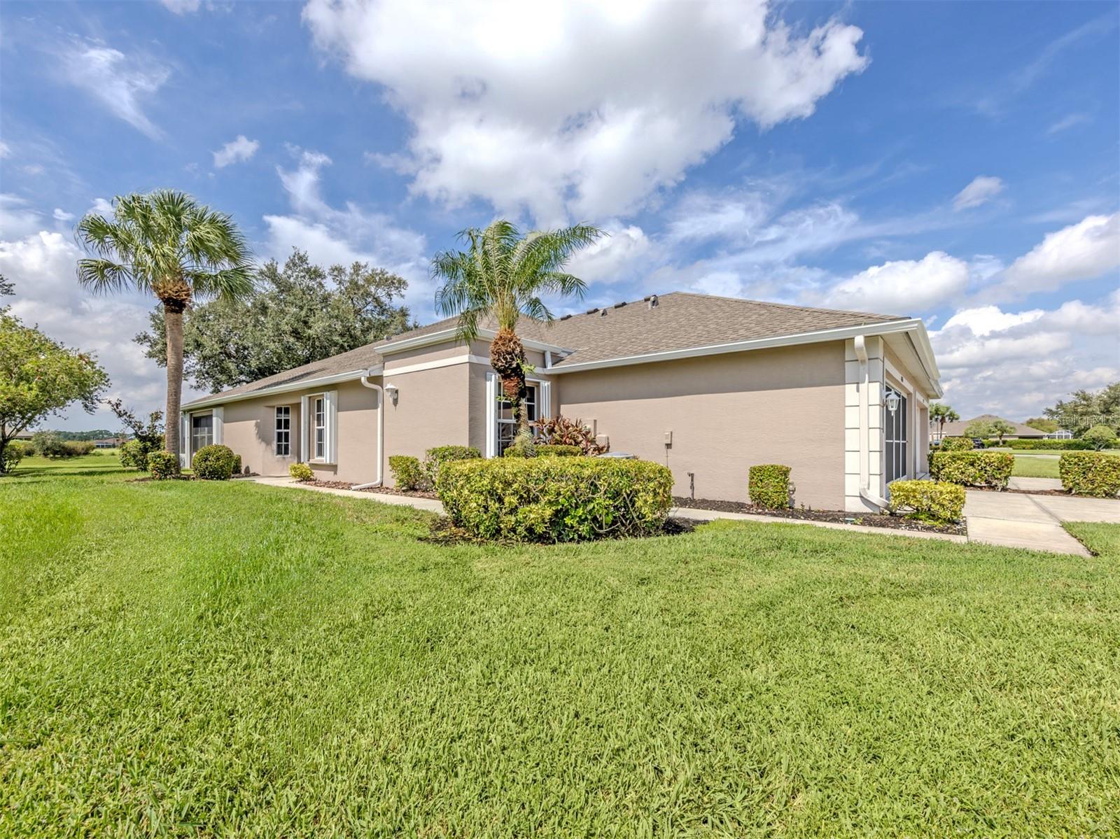 4265 FAIRWAY DR — photo 4