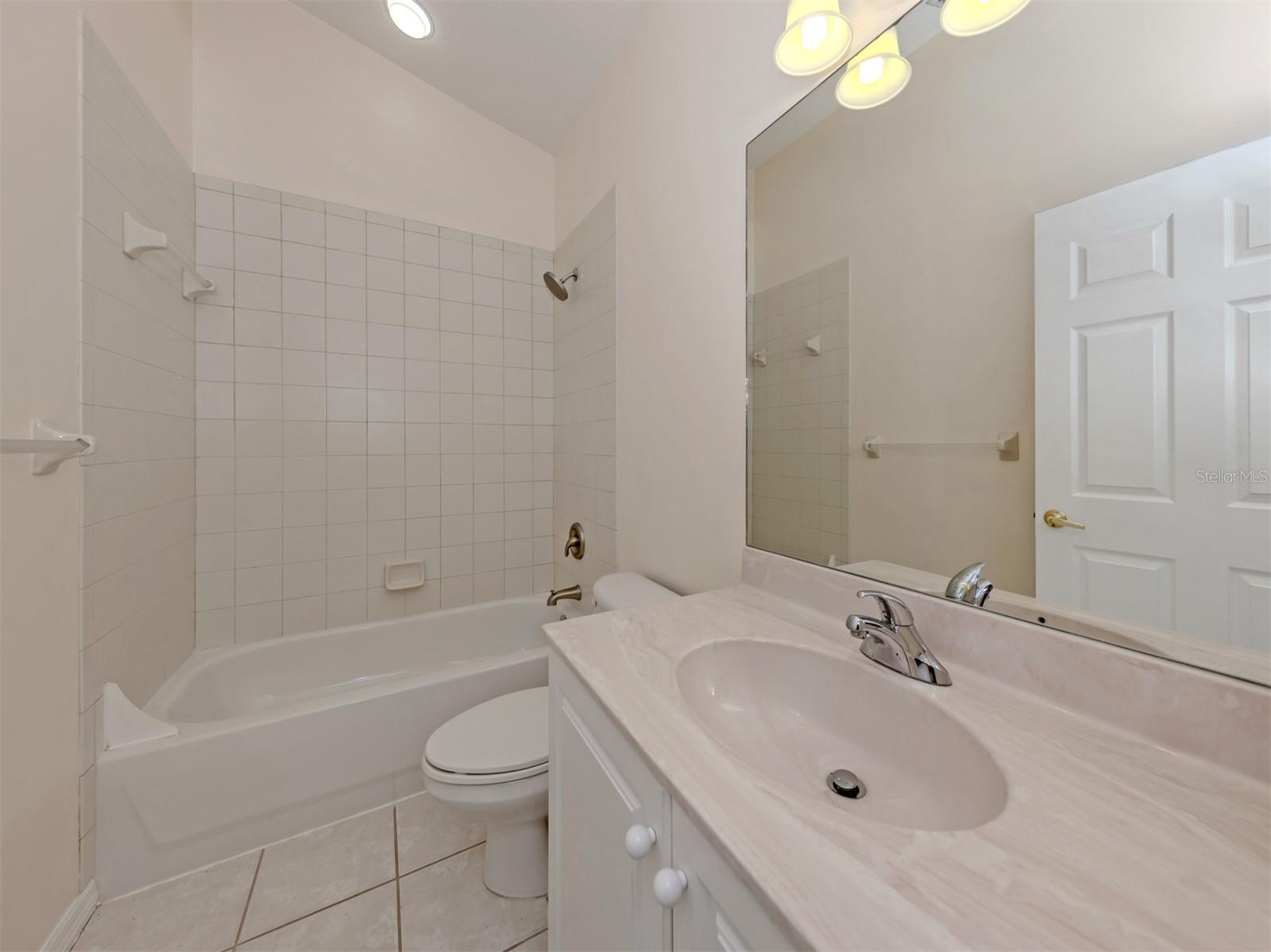 4265 FAIRWAY DR — photo 21