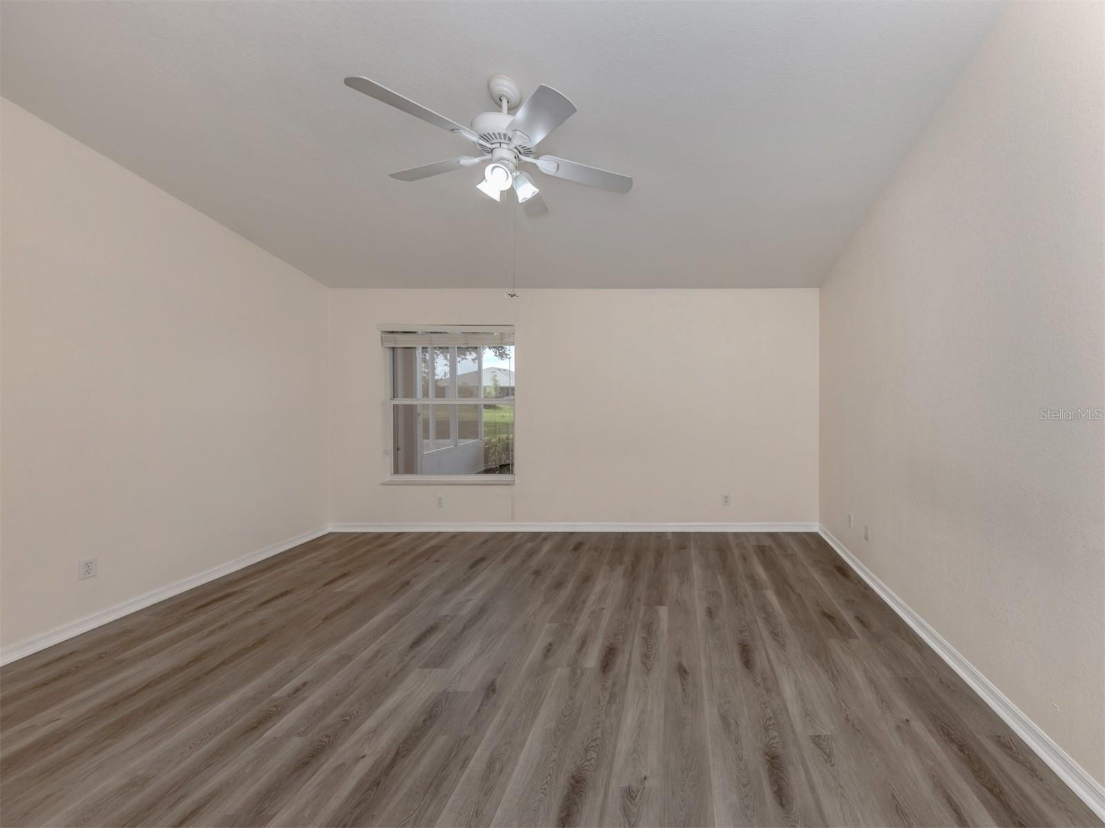 4265 FAIRWAY DR — photo 17