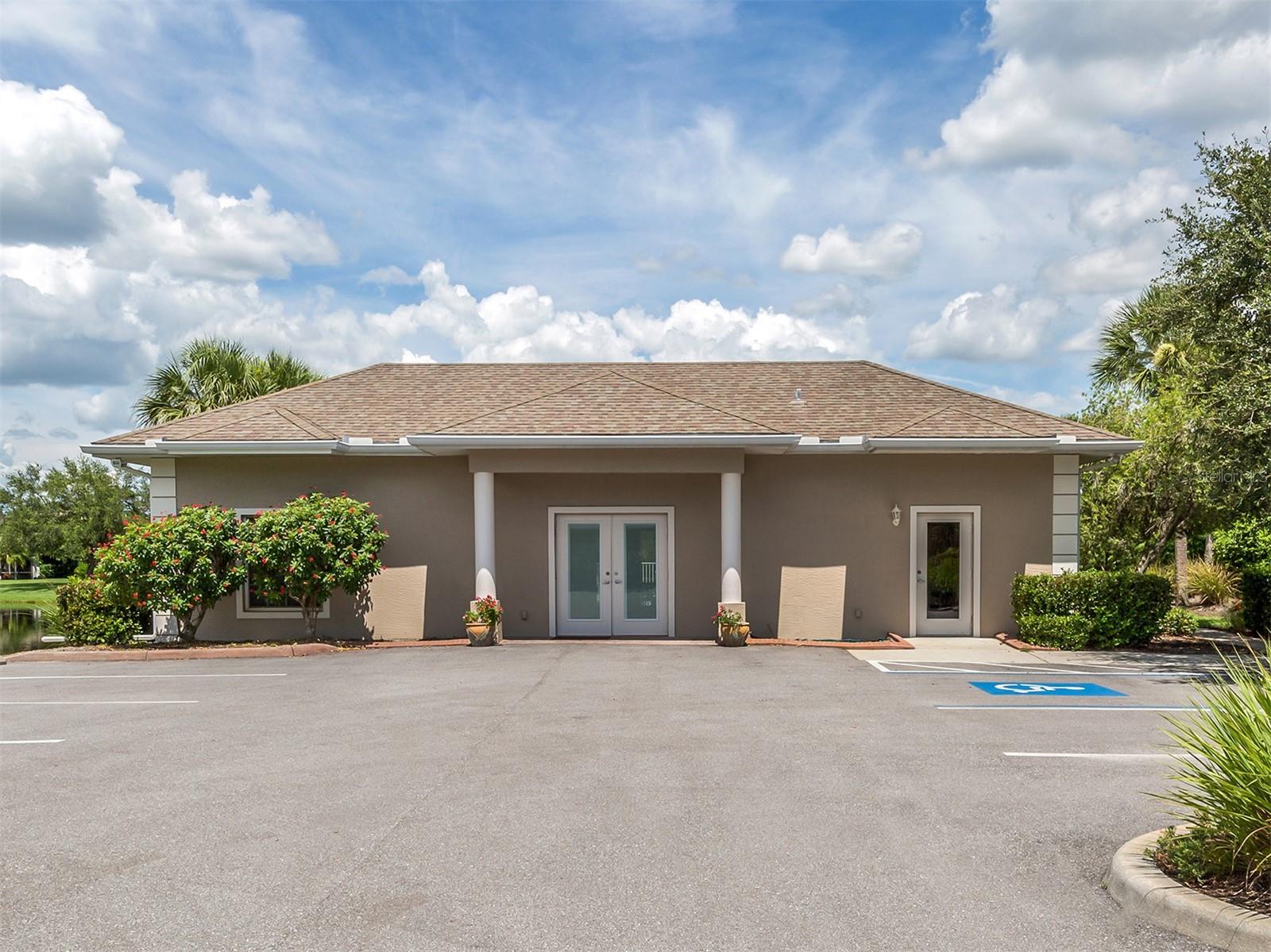 4265 FAIRWAY DR — photo 31
