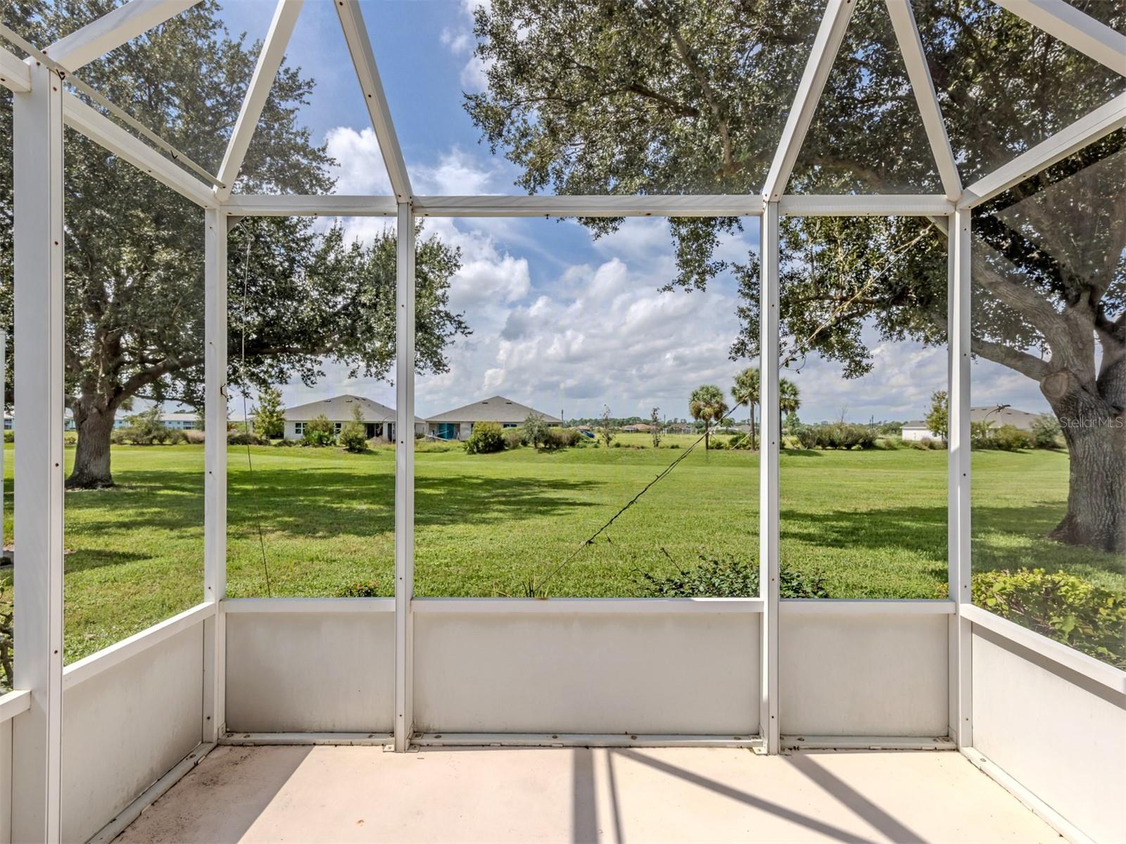 4265 FAIRWAY DR — photo 27